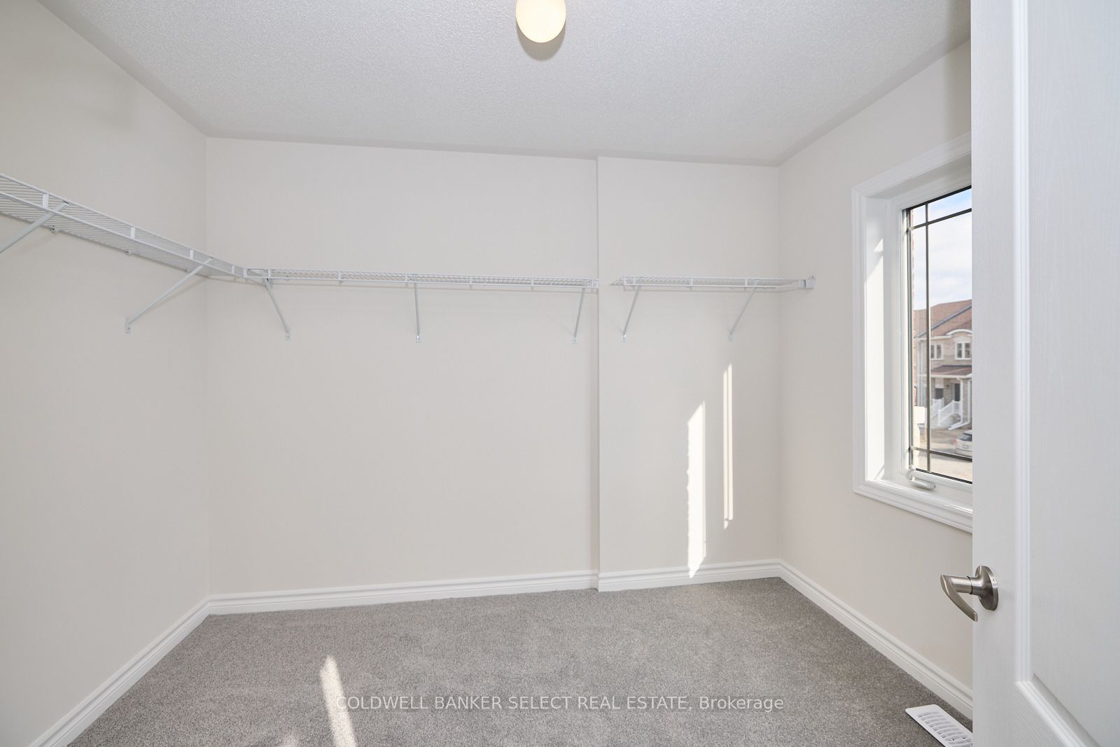 Photo 52 of 95 Baker Street, Thorold, Thorold Downtown — HOMEH
