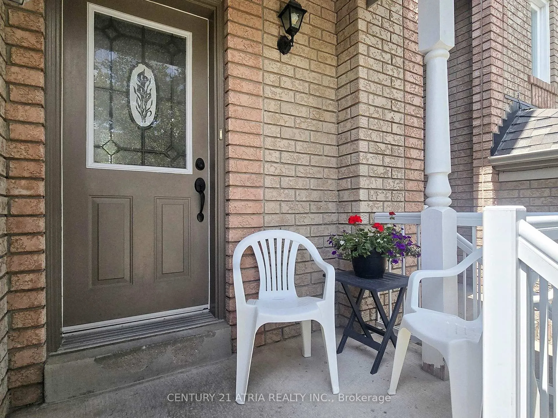 Photo 2 of 16 Stiles Avenue, Aurora, Bayview Wellington — HOMEH