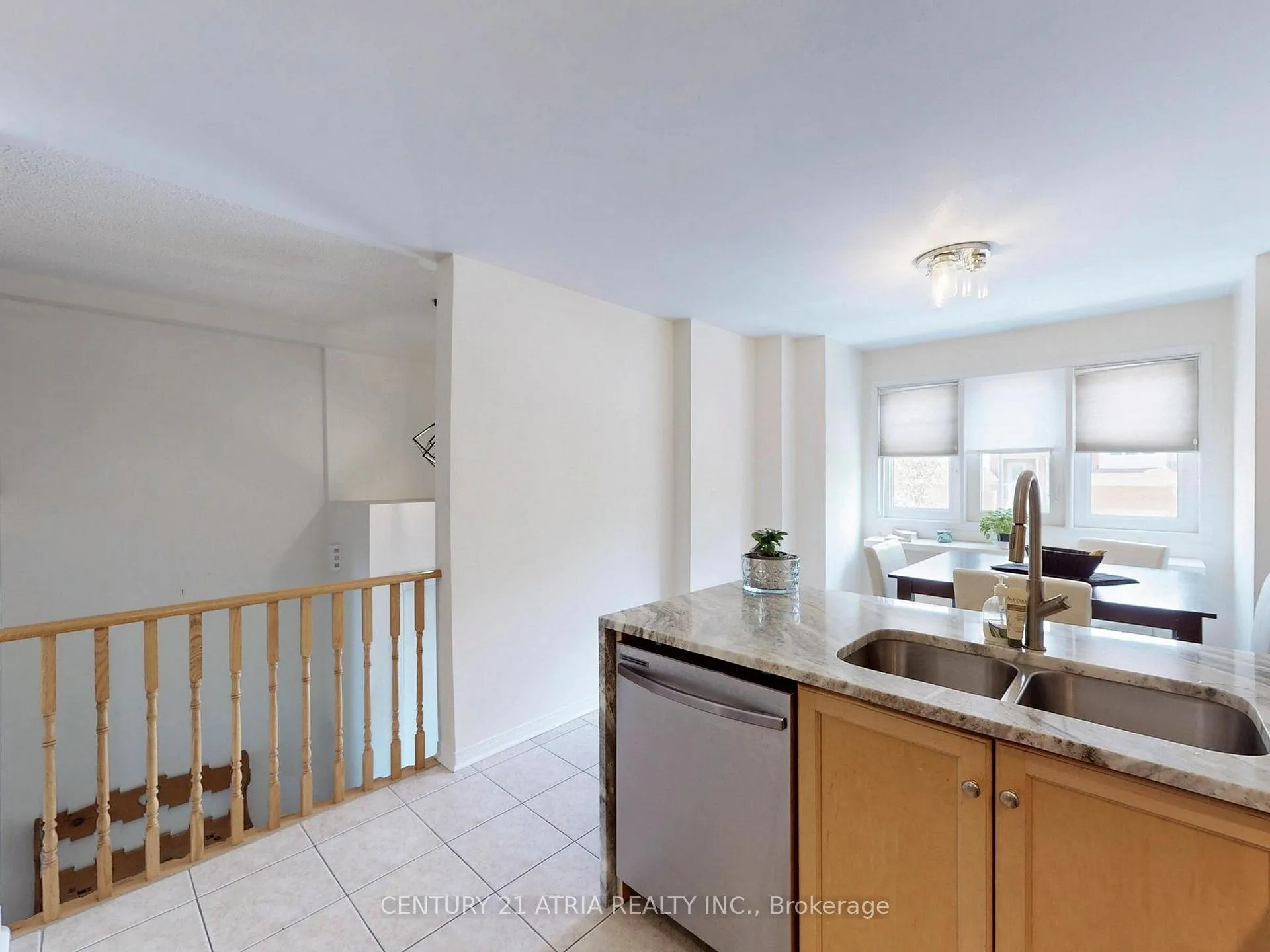 Photo 12 of 16 Stiles Avenue, Aurora, Bayview Wellington — HOMEH
