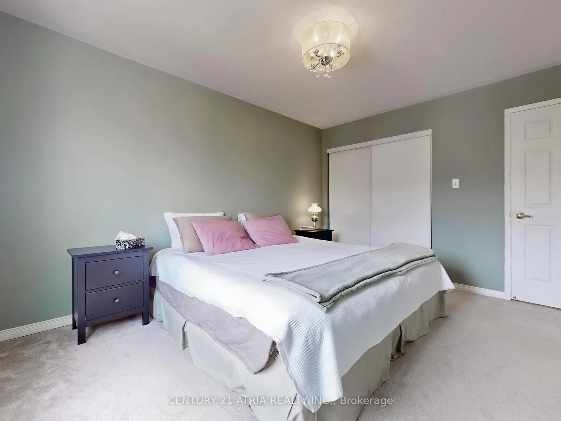 Photo 20 of 16 Stiles Avenue, Aurora, Bayview Wellington — HOMEH