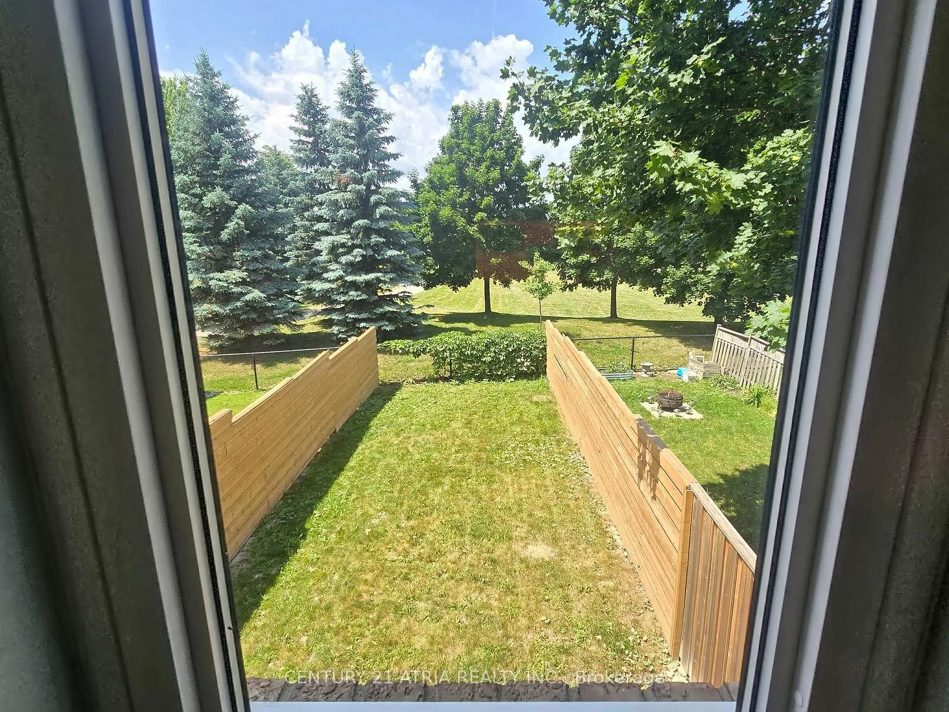 Photo 23 of 16 Stiles Avenue, Aurora, Bayview Wellington — HOMEH