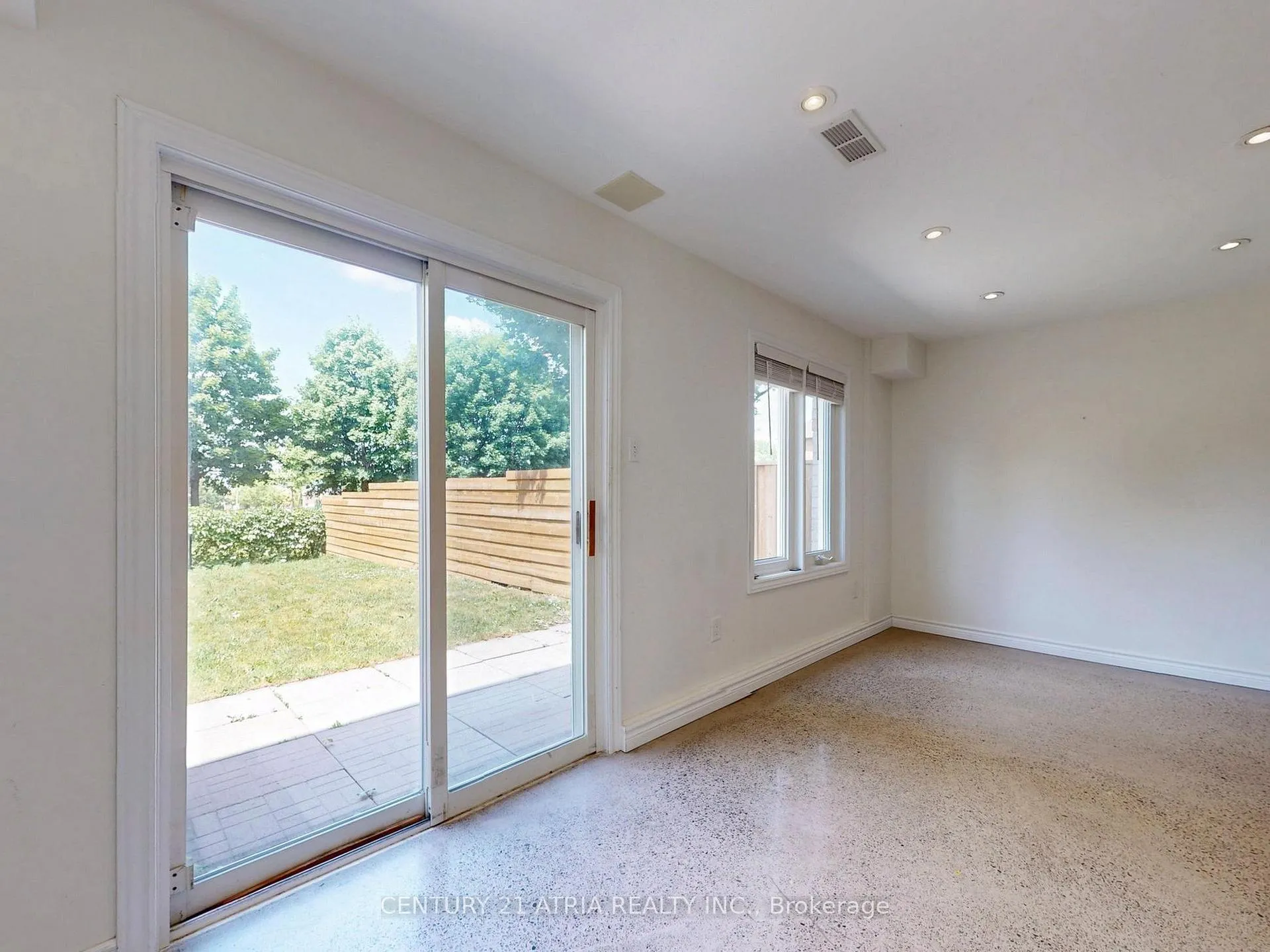 Photo 29 of 16 Stiles Avenue, Aurora, Bayview Wellington — HOMEH