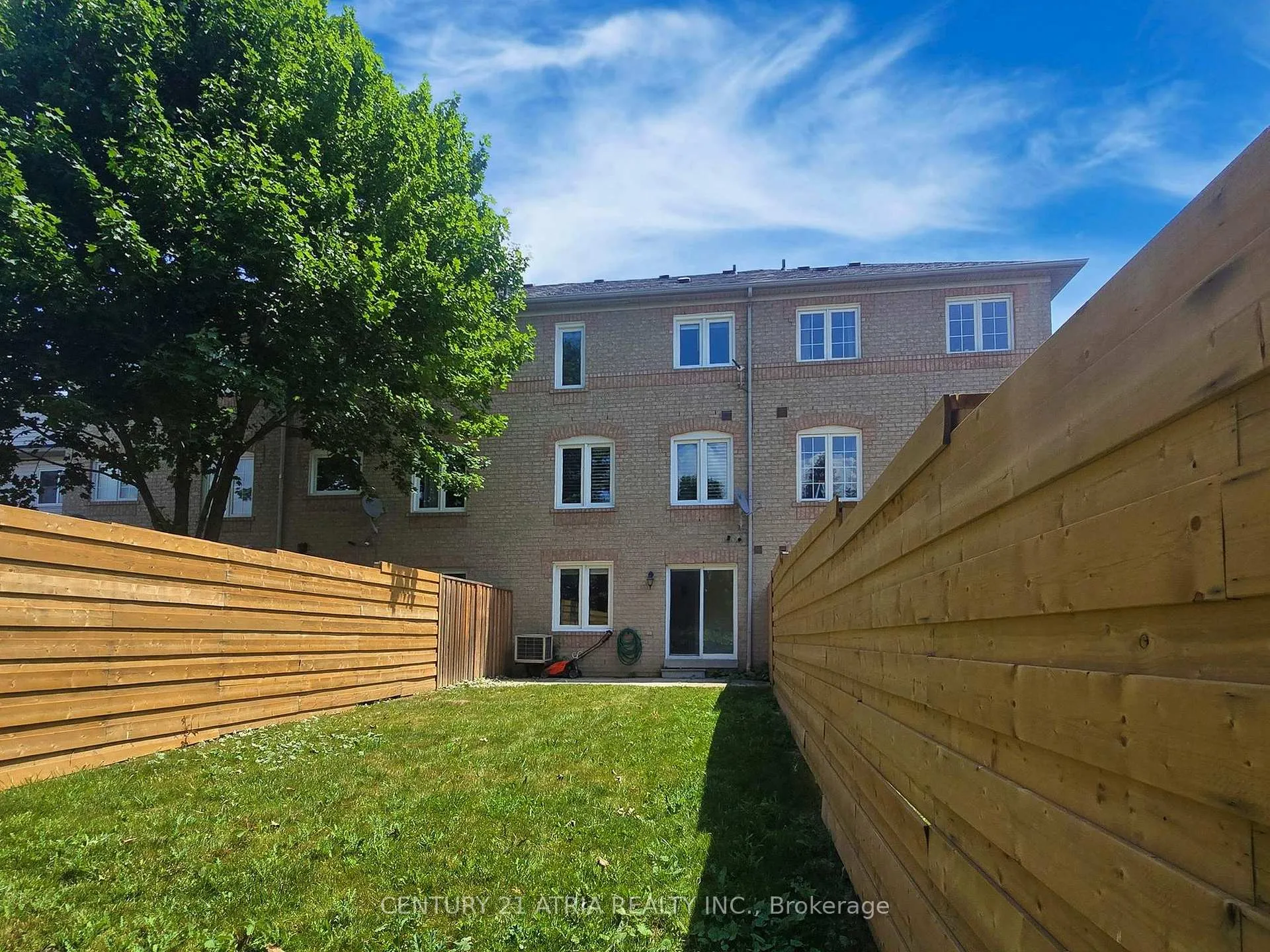 Photo 35 of 16 Stiles Avenue, Aurora, Bayview Wellington — HOMEH