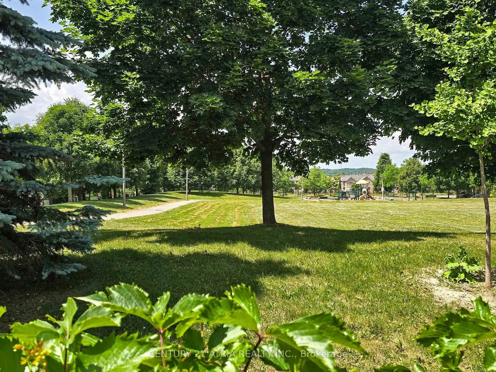 Photo 42 of 16 Stiles Avenue, Aurora, Bayview Wellington — HOMEH