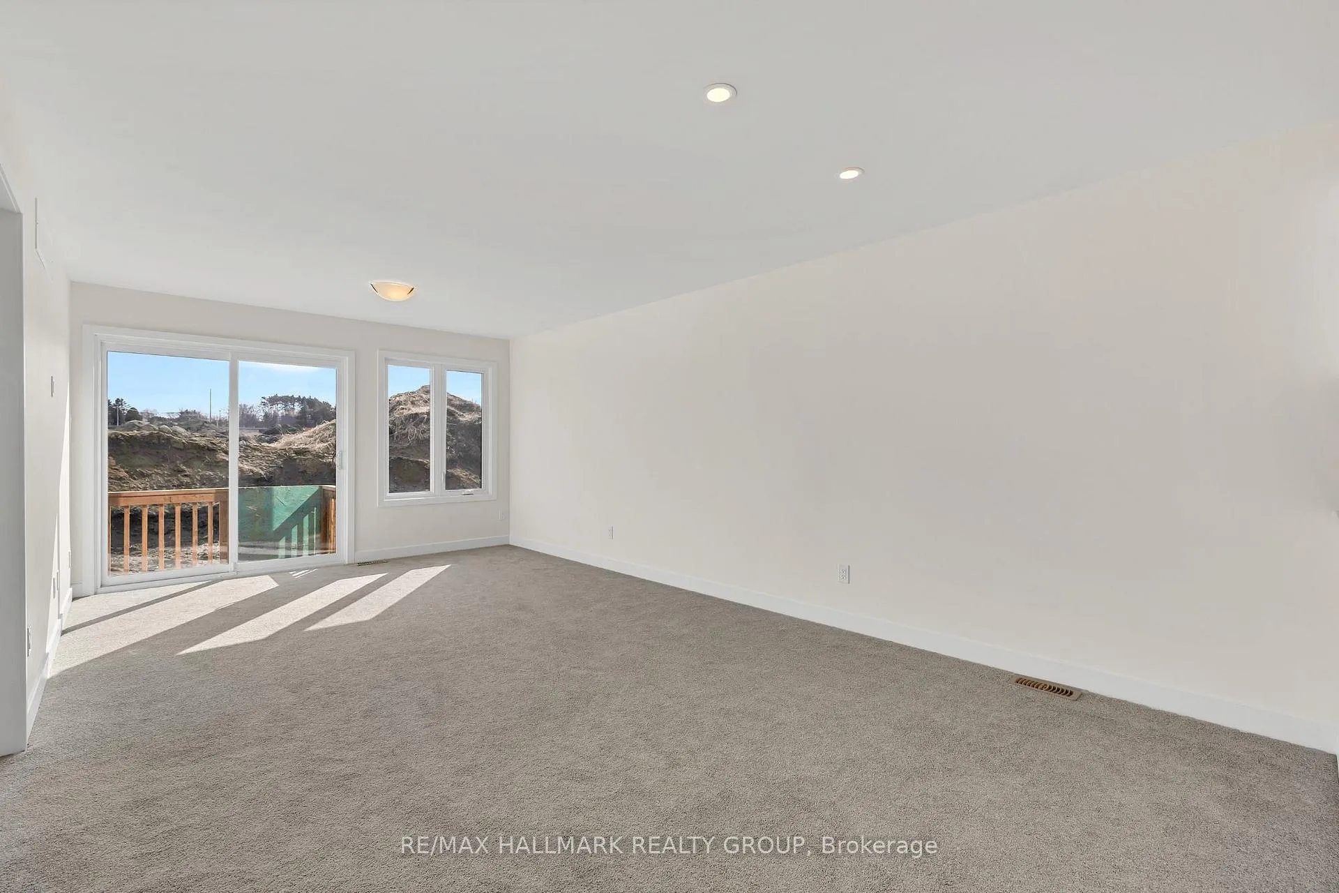 Photo 160 of 188 Seabert Drive, Arnprior — HOMEH