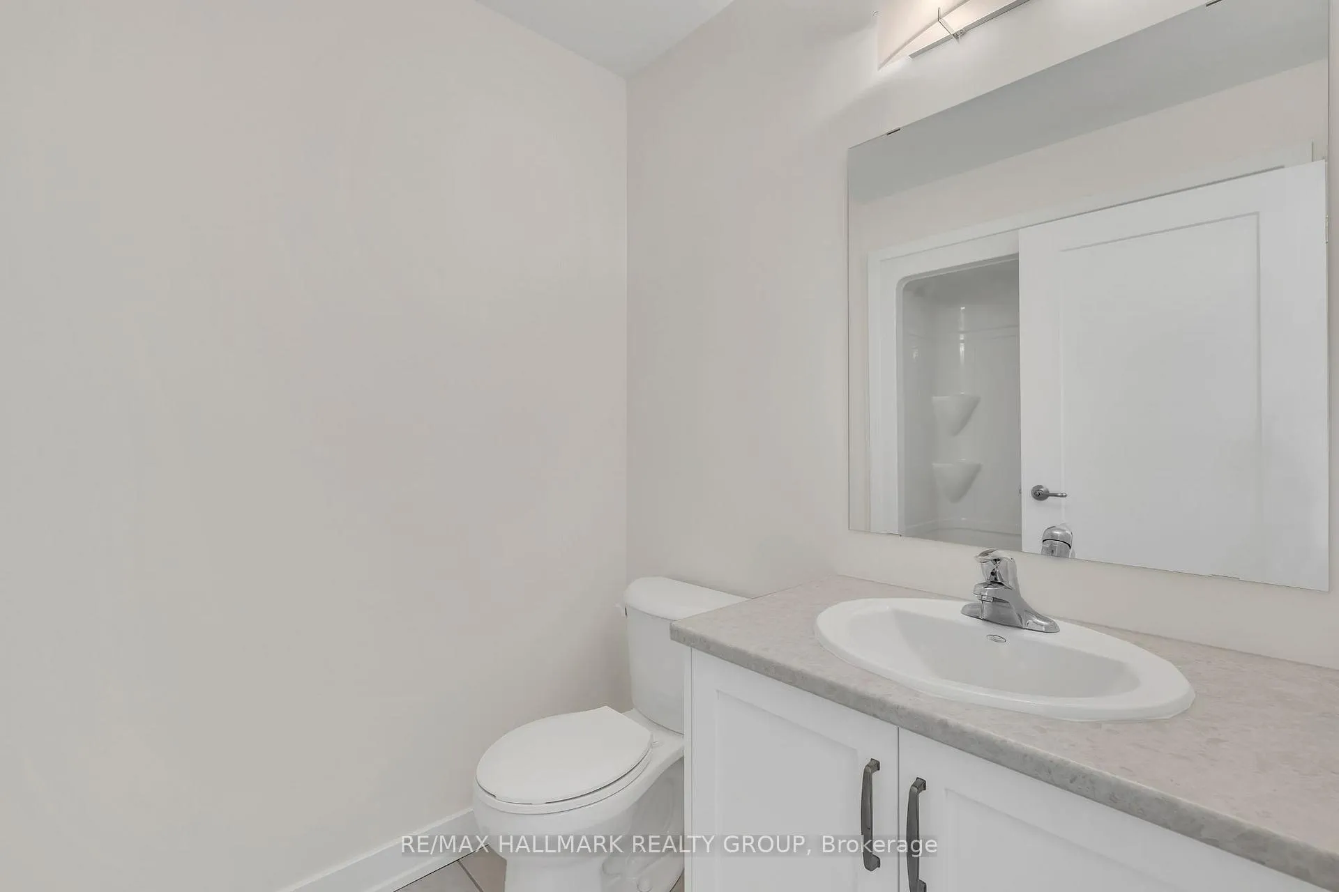 Photo 264 of 188 Seabert Drive, Arnprior — HOMEH