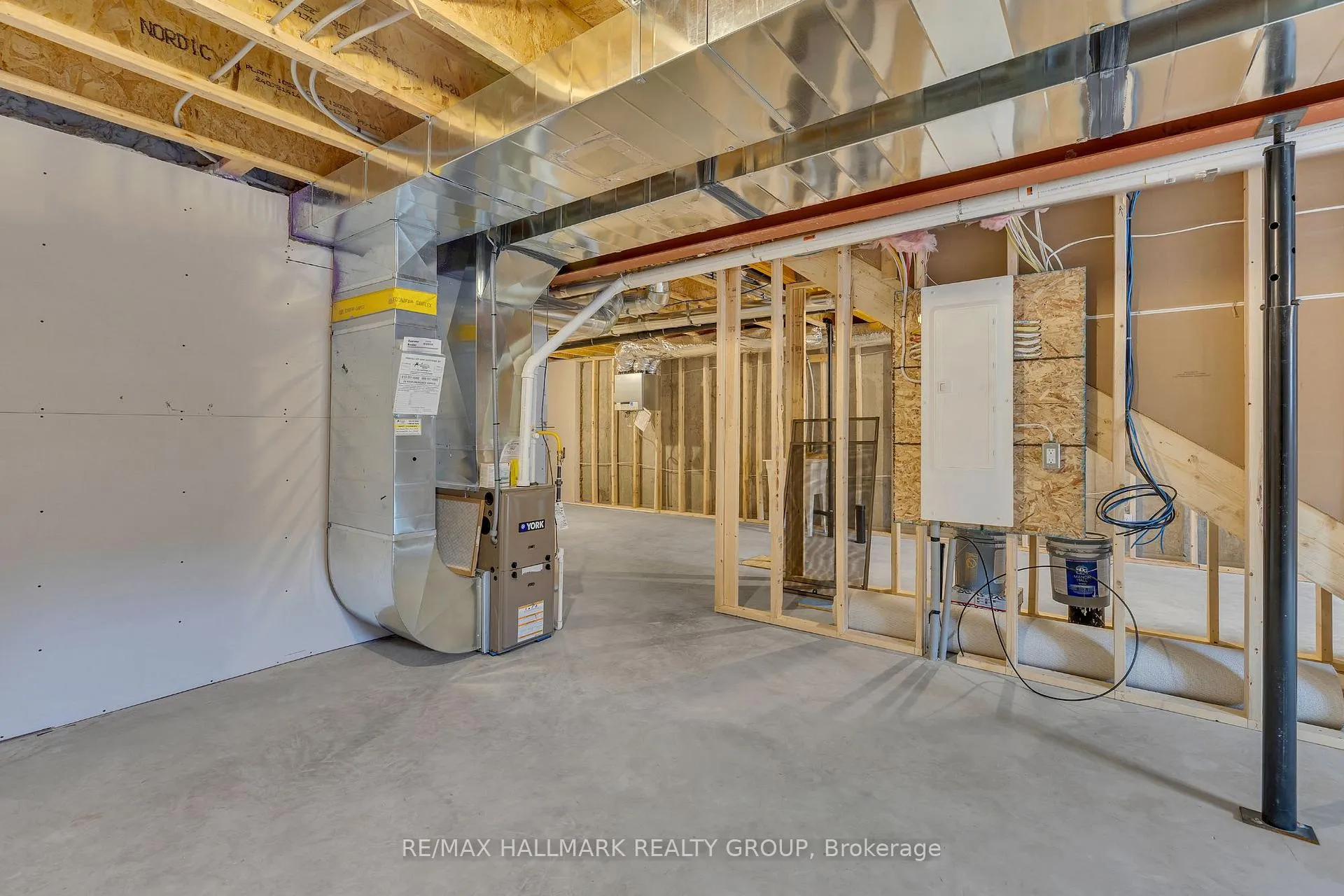 Photo 360 of 188 Seabert Drive, Arnprior — HOMEH
