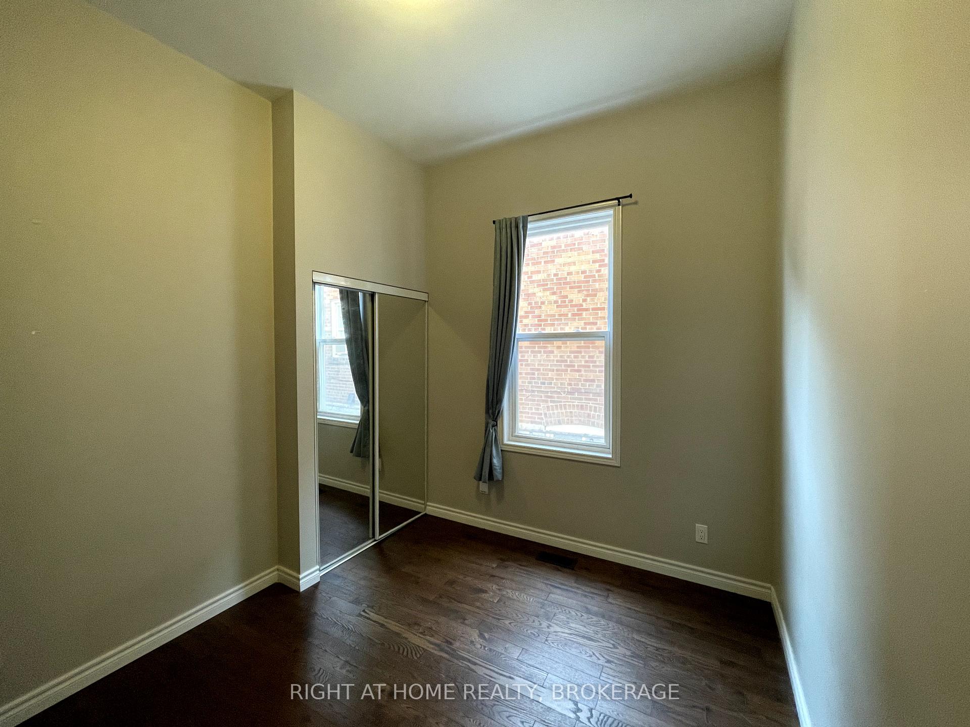 Photo 5 of Unit 1, 97 D'arcy Street, Toronto, Kensington-Chinatown — HOMEH