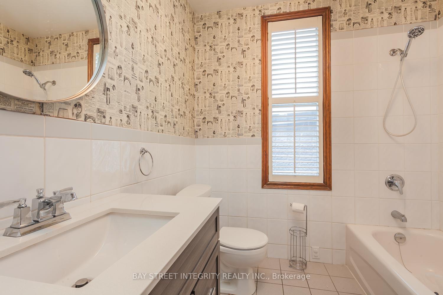 Photo 11 of Unit 2, 261 Markham Street, Toronto, Trinity-Bellwoods — HOMEH