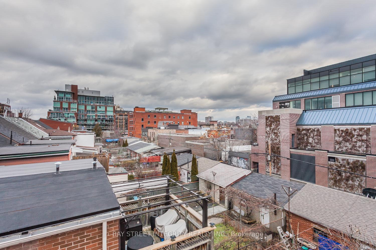 Photo 15 of Unit 2, 261 Markham Street, Toronto, Trinity-Bellwoods — HOMEH