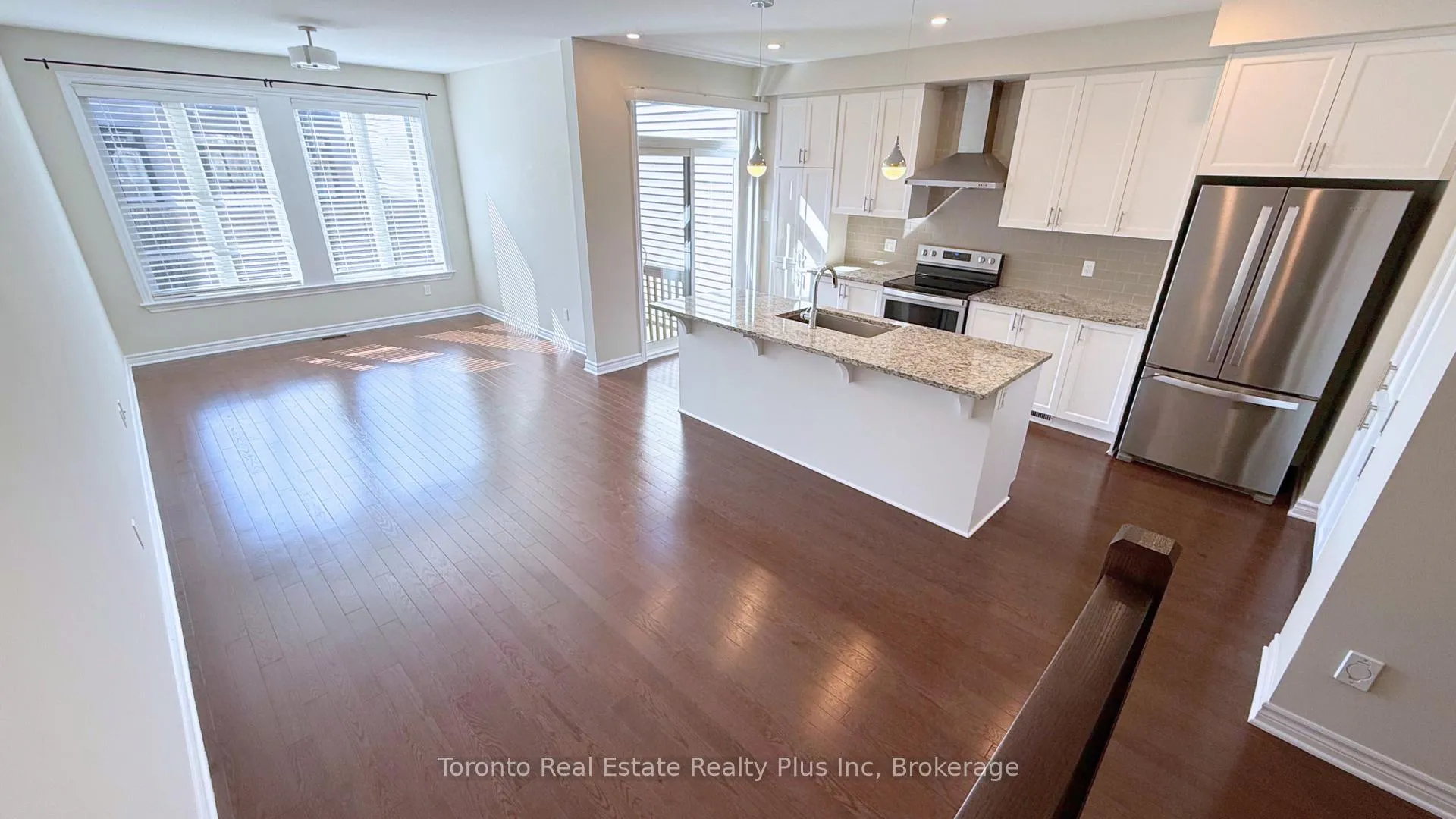 Photo 4 of 90 Nepeta Crescent, Ottawa, Blossom Park/Kemp Park/Findlay Creek — HOMEH