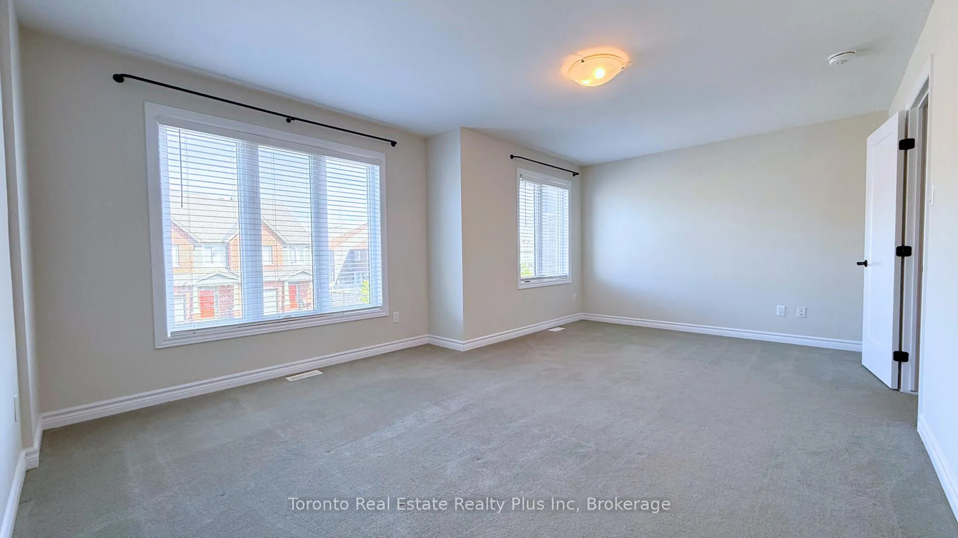 Photo 10 of 90 Nepeta Crescent, Ottawa, Blossom Park/Kemp Park/Findlay Creek — HOMEH