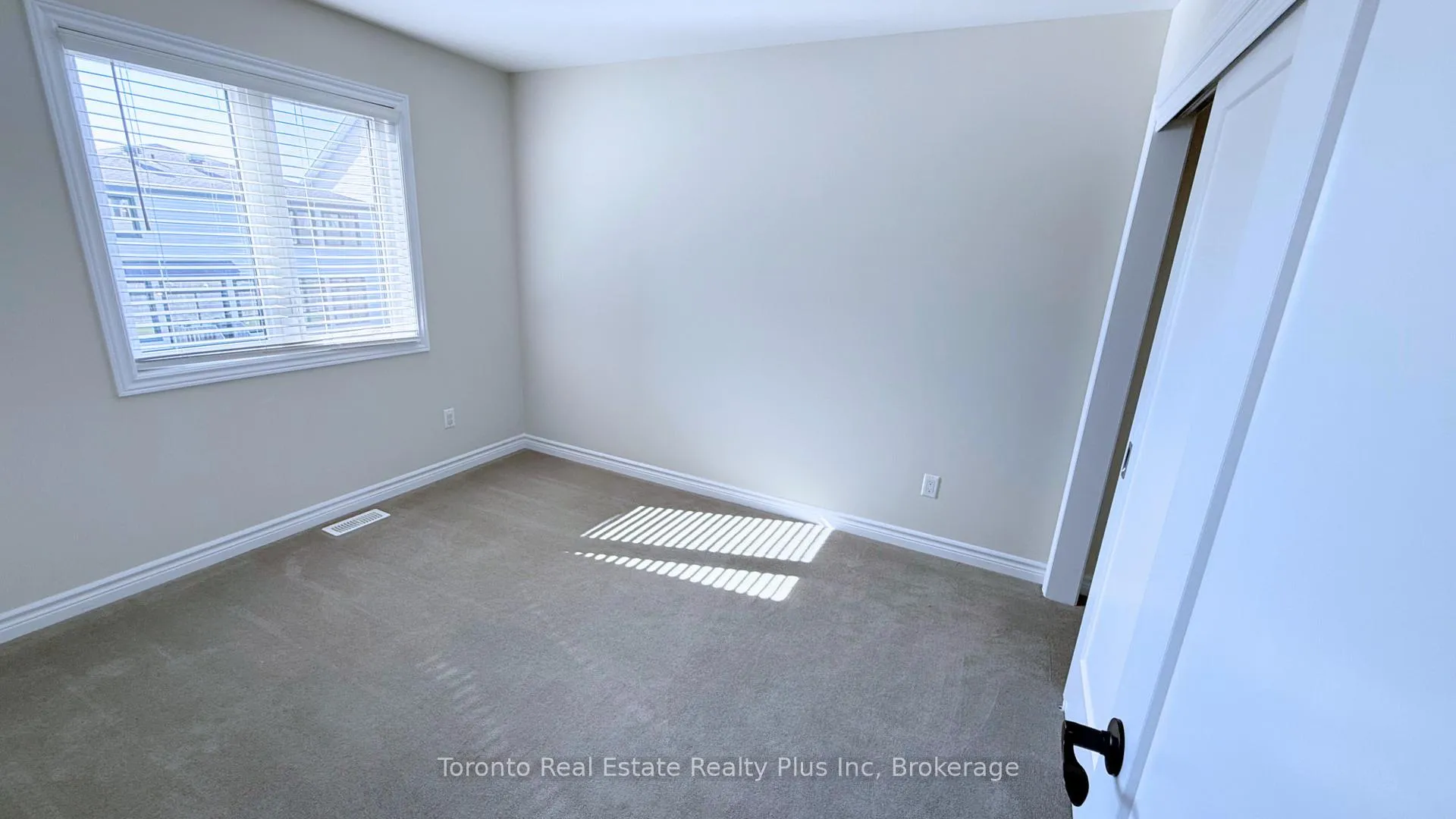 Photo 16 of 90 Nepeta Crescent, Ottawa, Blossom Park/Kemp Park/Findlay Creek — HOMEH