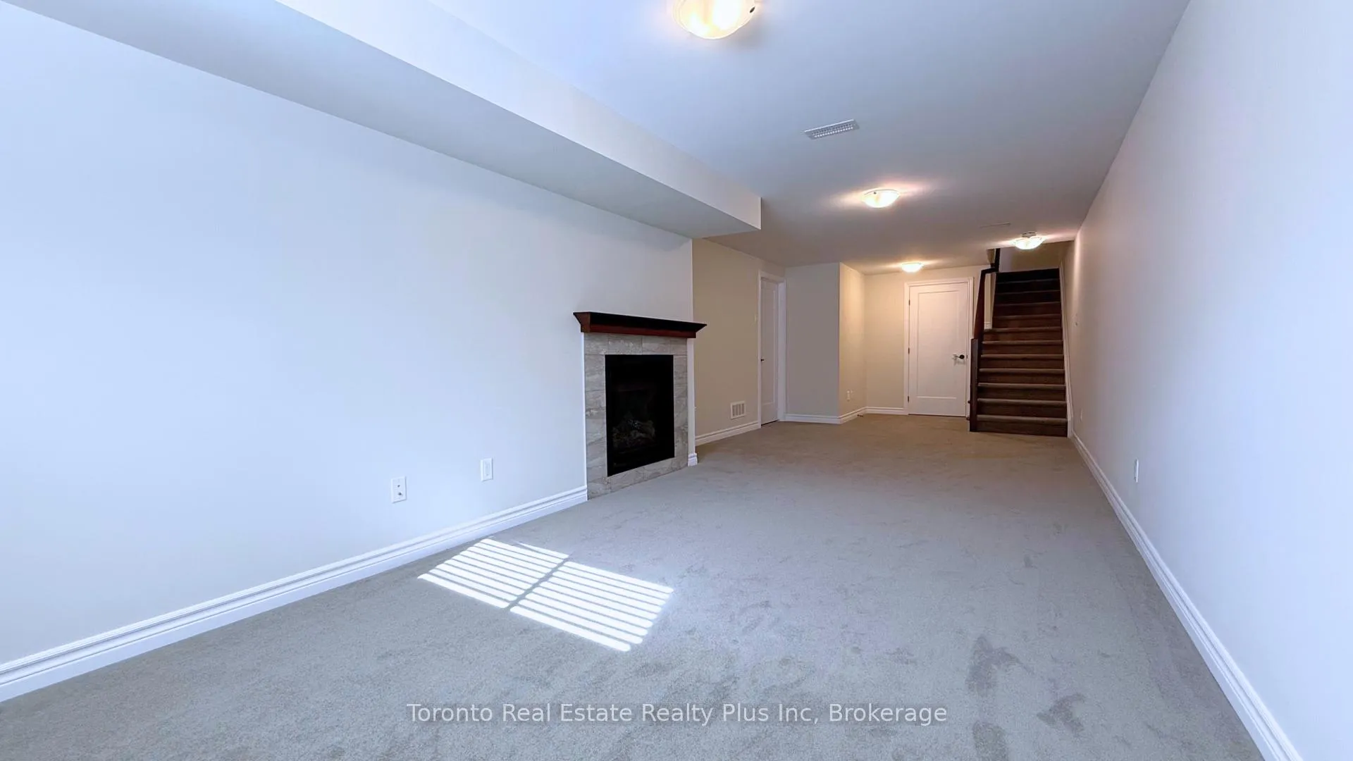 Photo 19 of 90 Nepeta Crescent, Ottawa, Blossom Park/Kemp Park/Findlay Creek — HOMEH