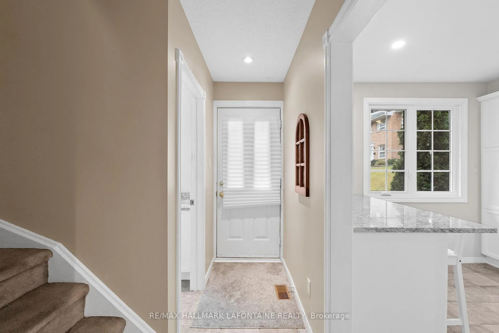 Photo 13 of 876 Walkley Road, Ottawa, Riverside Park South — HOMEH