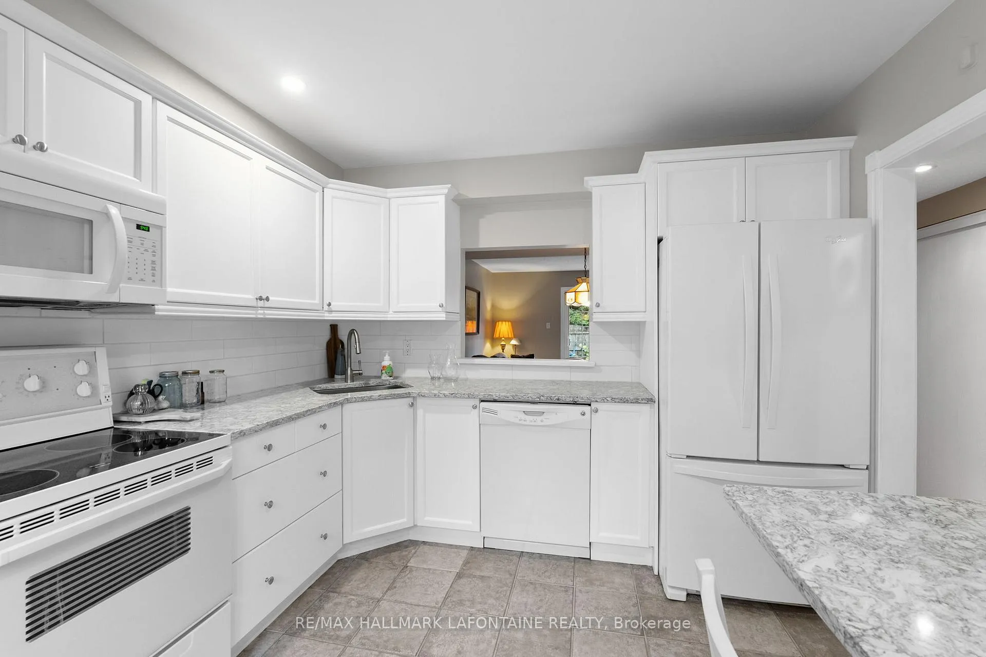 Photo 79 of 876 Walkley Road, Ottawa, Riverside Park South — HOMEH