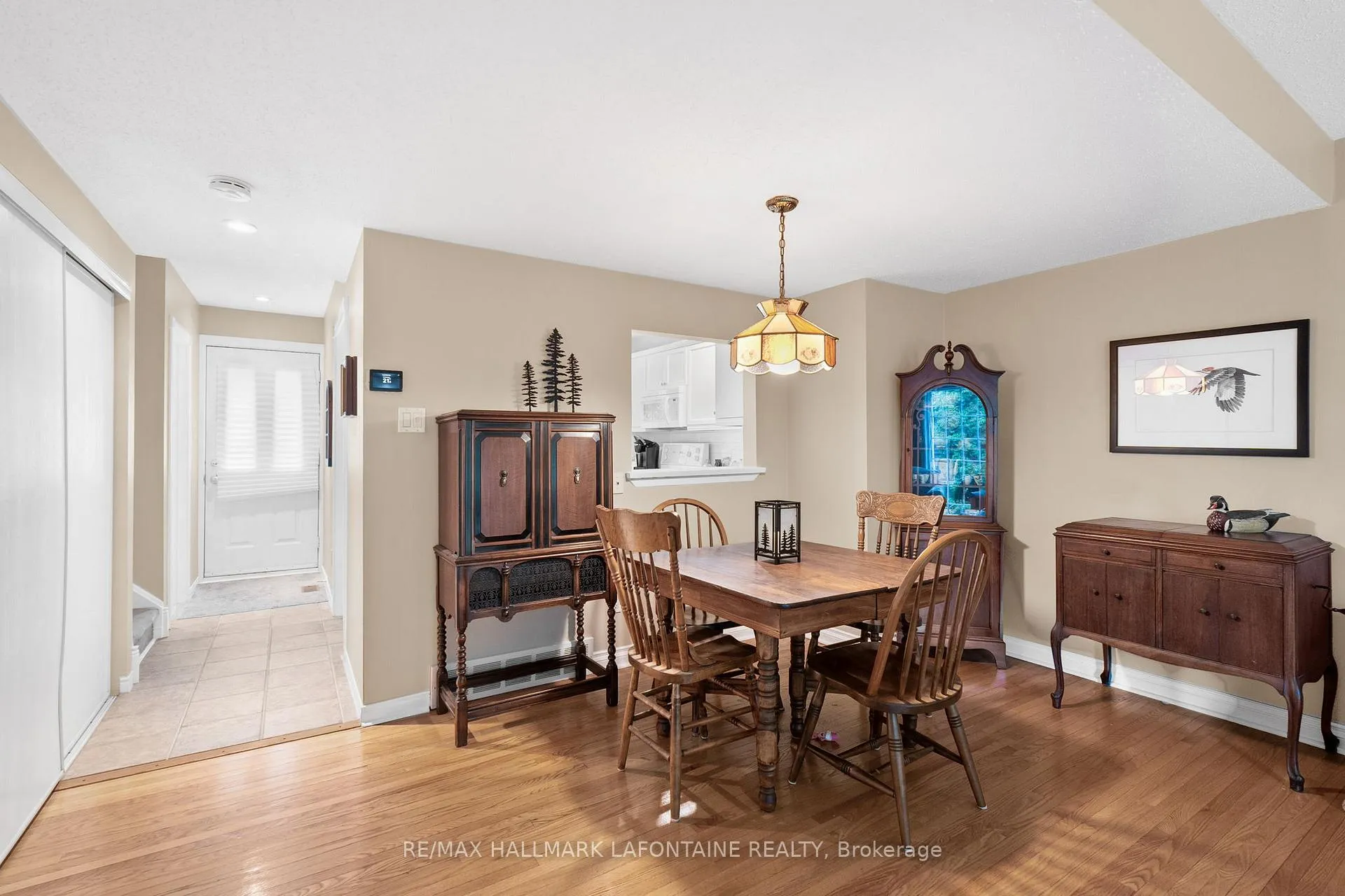 Photo 107 of 876 Walkley Road, Ottawa, Riverside Park South — HOMEH