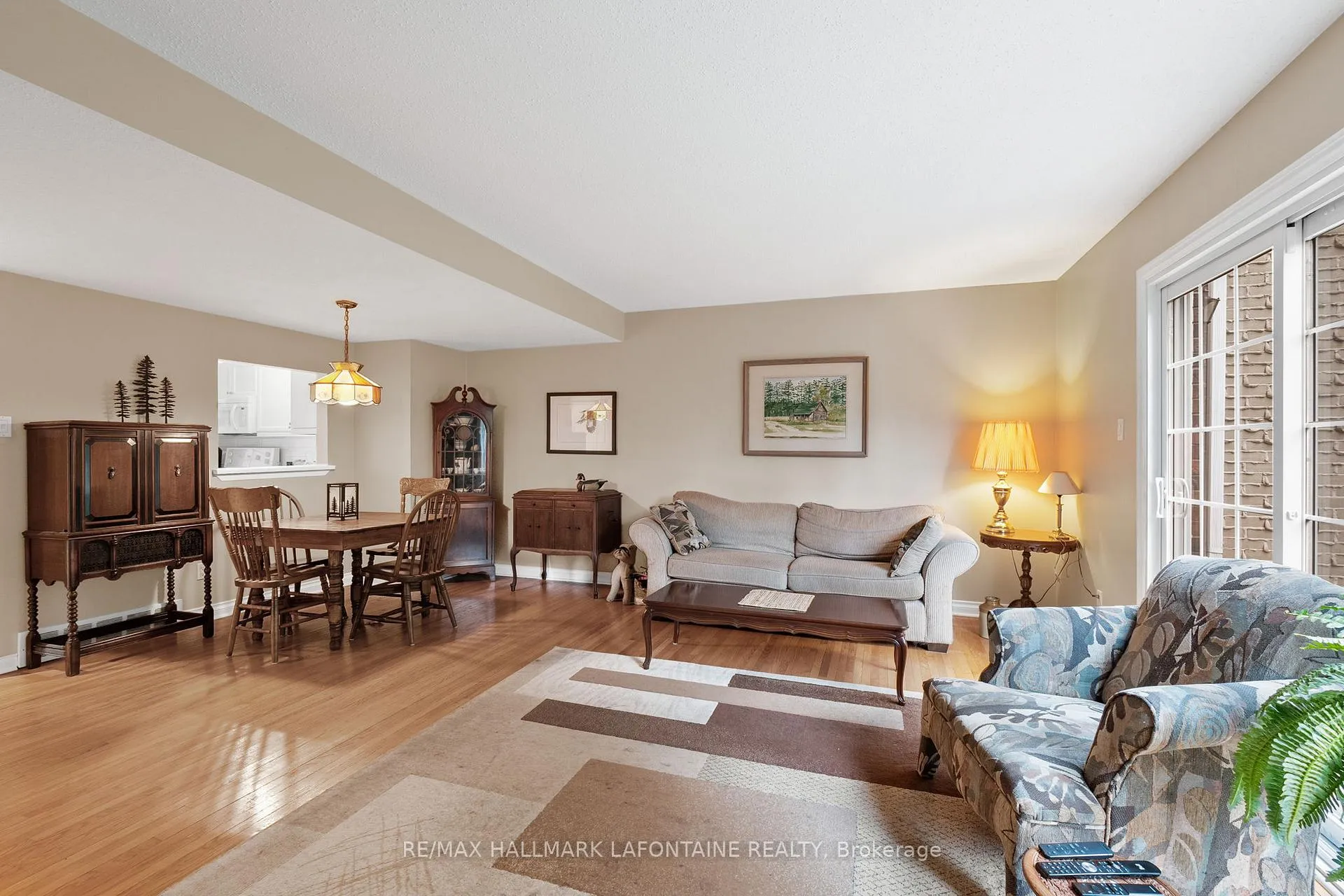 Photo 134 of 876 Walkley Road, Ottawa, Riverside Park South — HOMEH