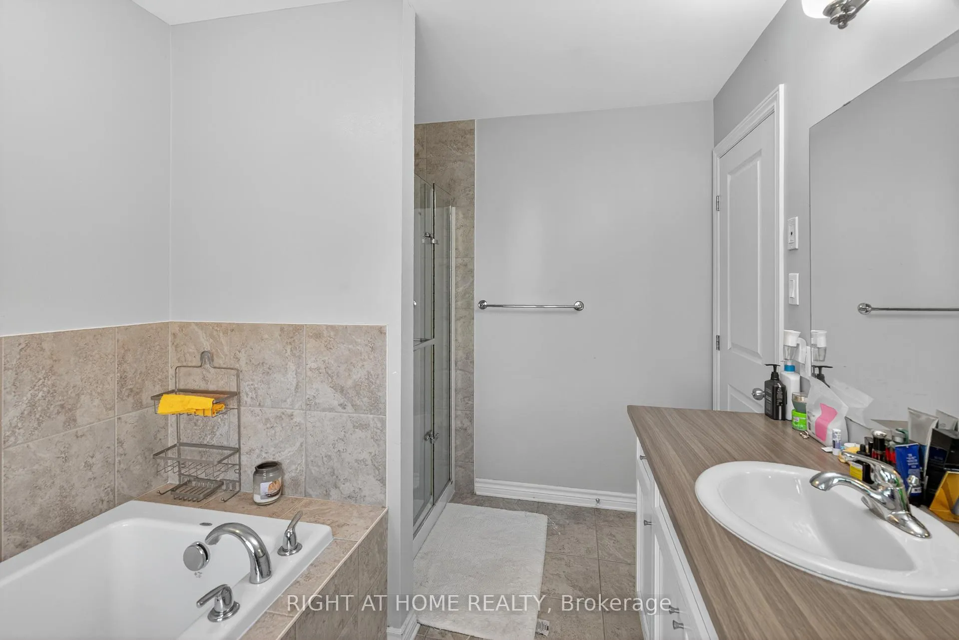 Photo 25 of 772 Cedar Creek Drive, Ottawa, Blossom Park/Kemp Park/Findlay Creek — HOMEH