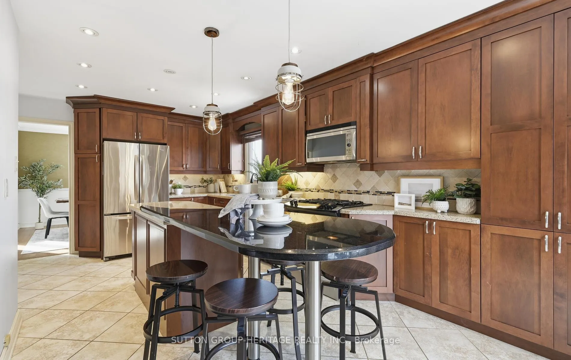 Photo 2 of 54 Reed Drive, Ajax, Central — HOMEH
