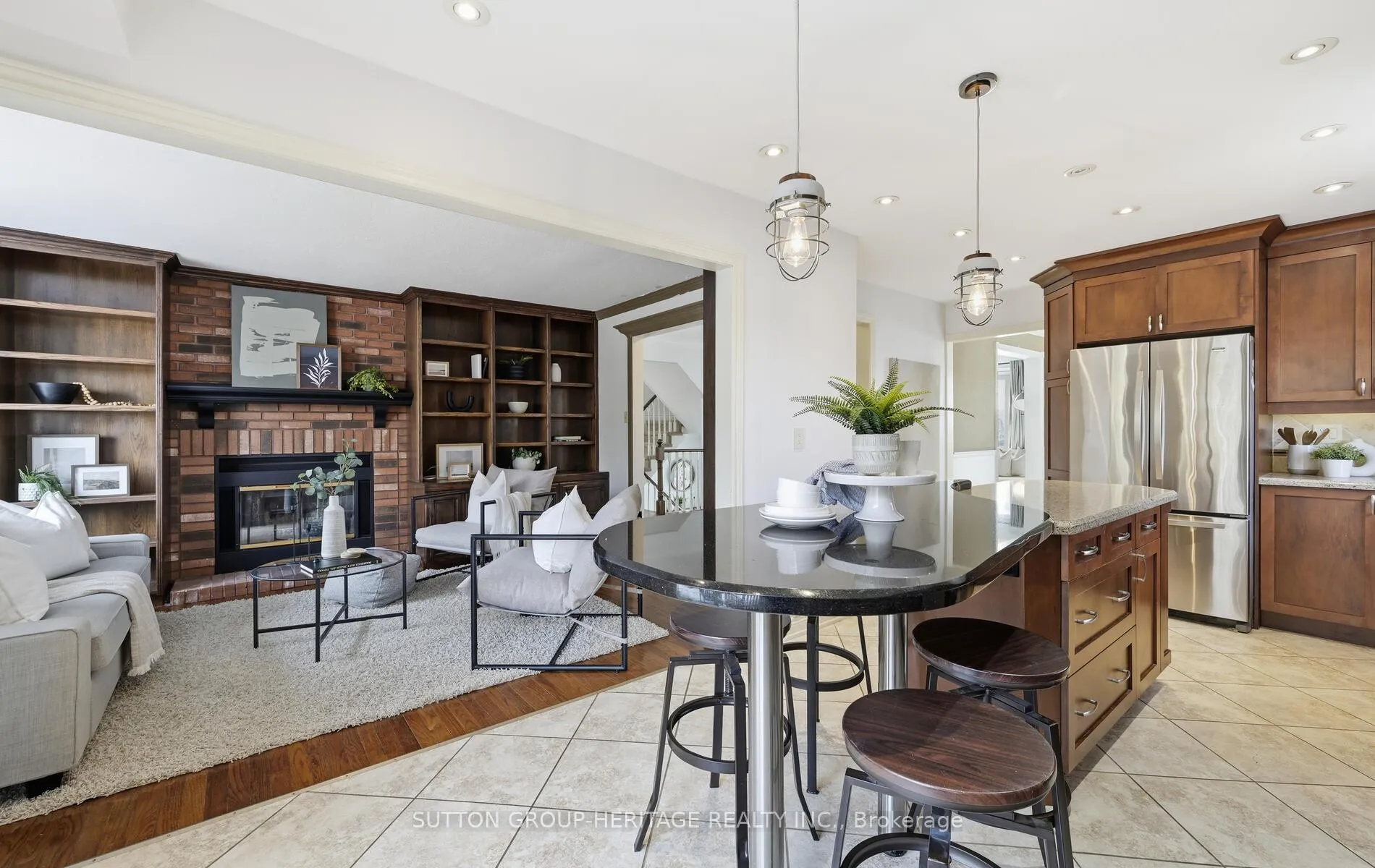 Photo 4 of 54 Reed Drive, Ajax, Central — HOMEH
