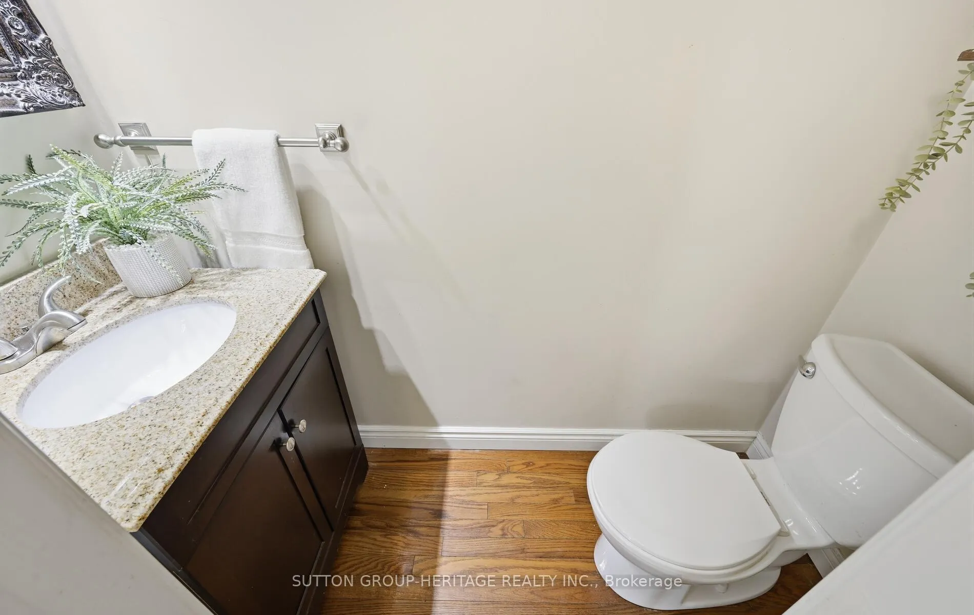 Photo 10 of 54 Reed Drive, Ajax, Central — HOMEH