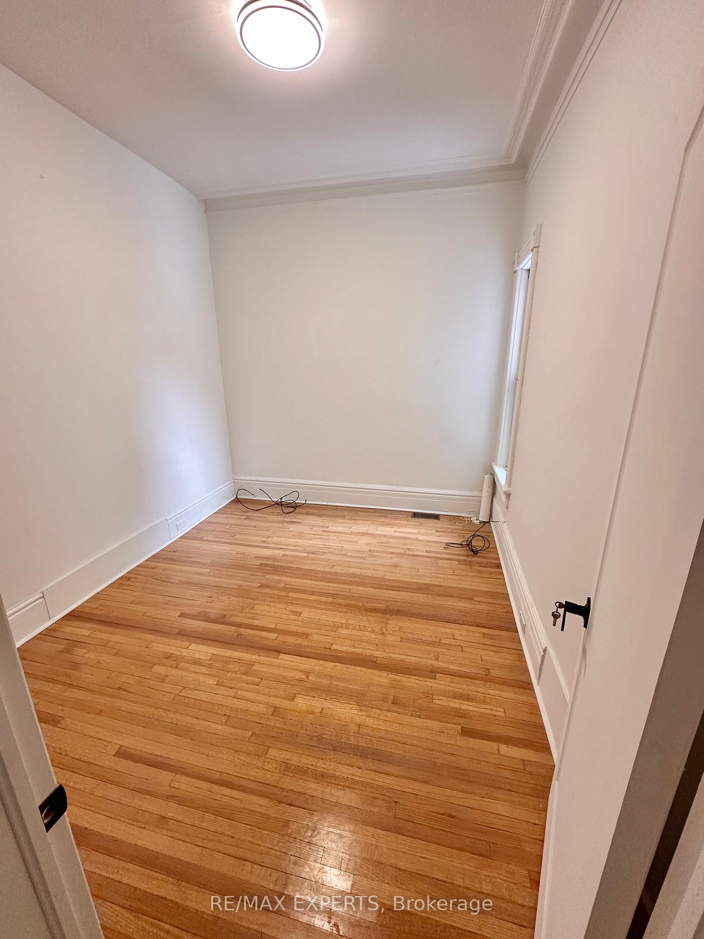 Photo 5 of Unit B, 345 Dovercourt Road, Toronto, Trinity-Bellwoods — HOMEH