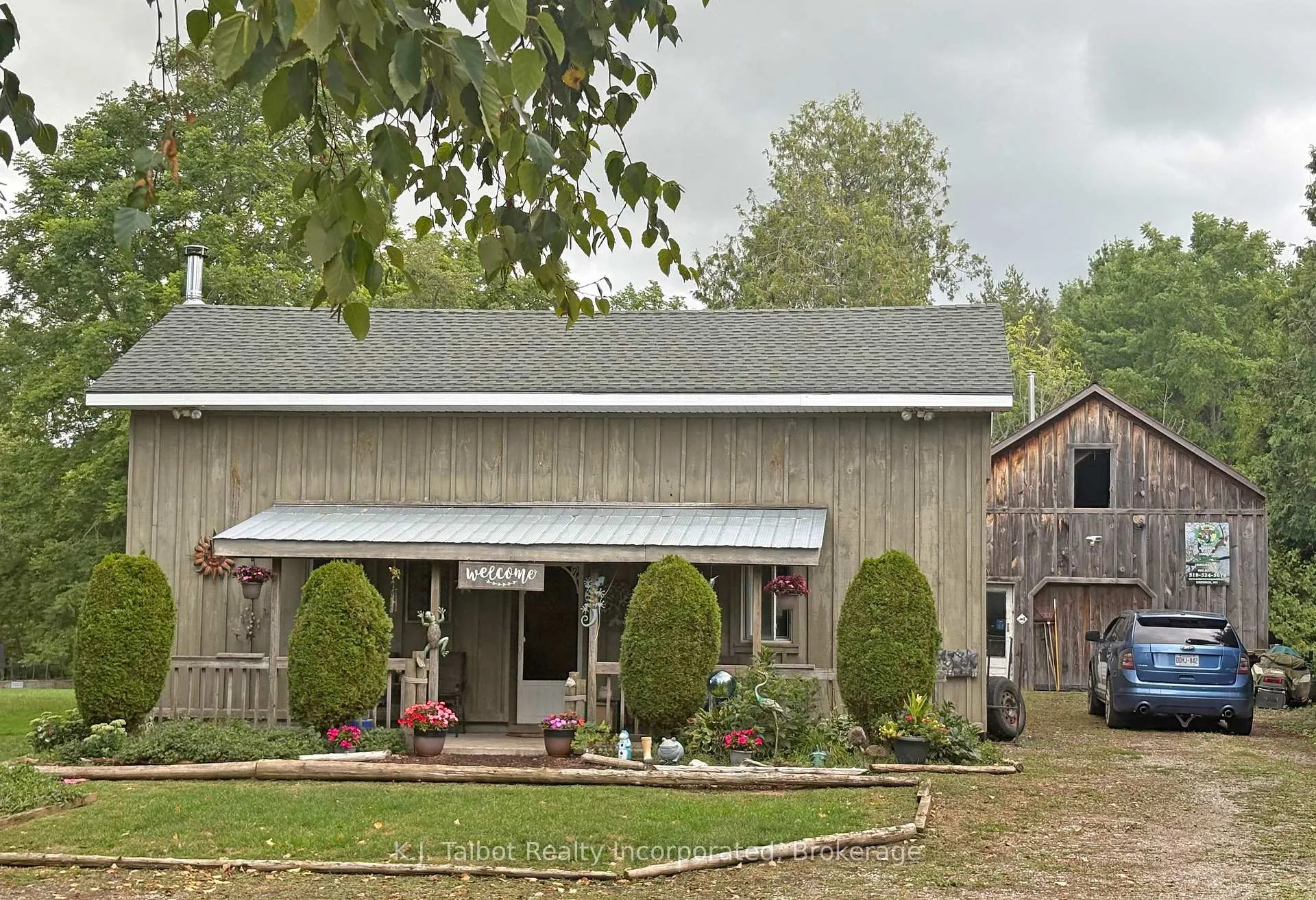 Front of 82044 Bluewater Highway