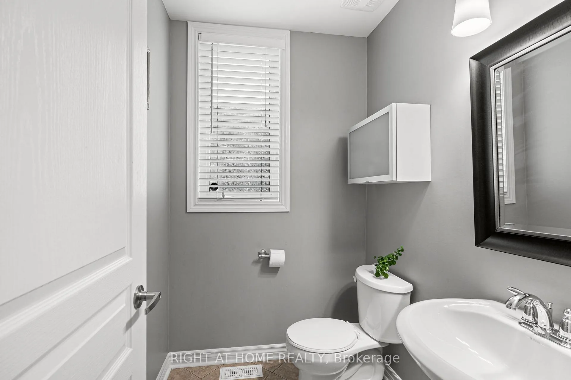 Photo 57 of 2209 Sunset Cove Circle, Ottawa, Barrhaven - Half Moon Bay — HOMEH