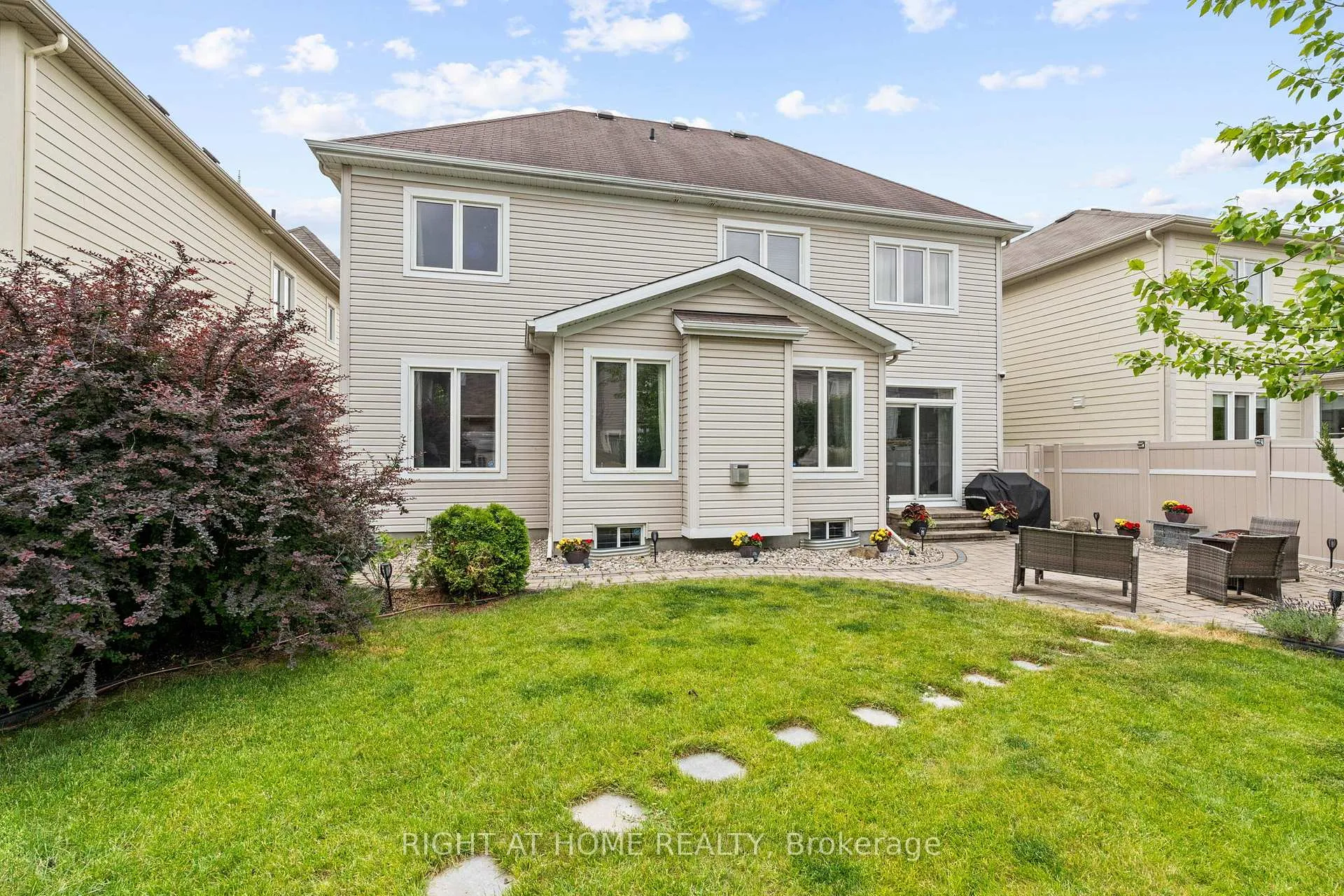 Photo 62 of 2209 Sunset Cove Circle, Ottawa, Barrhaven - Half Moon Bay — HOMEH