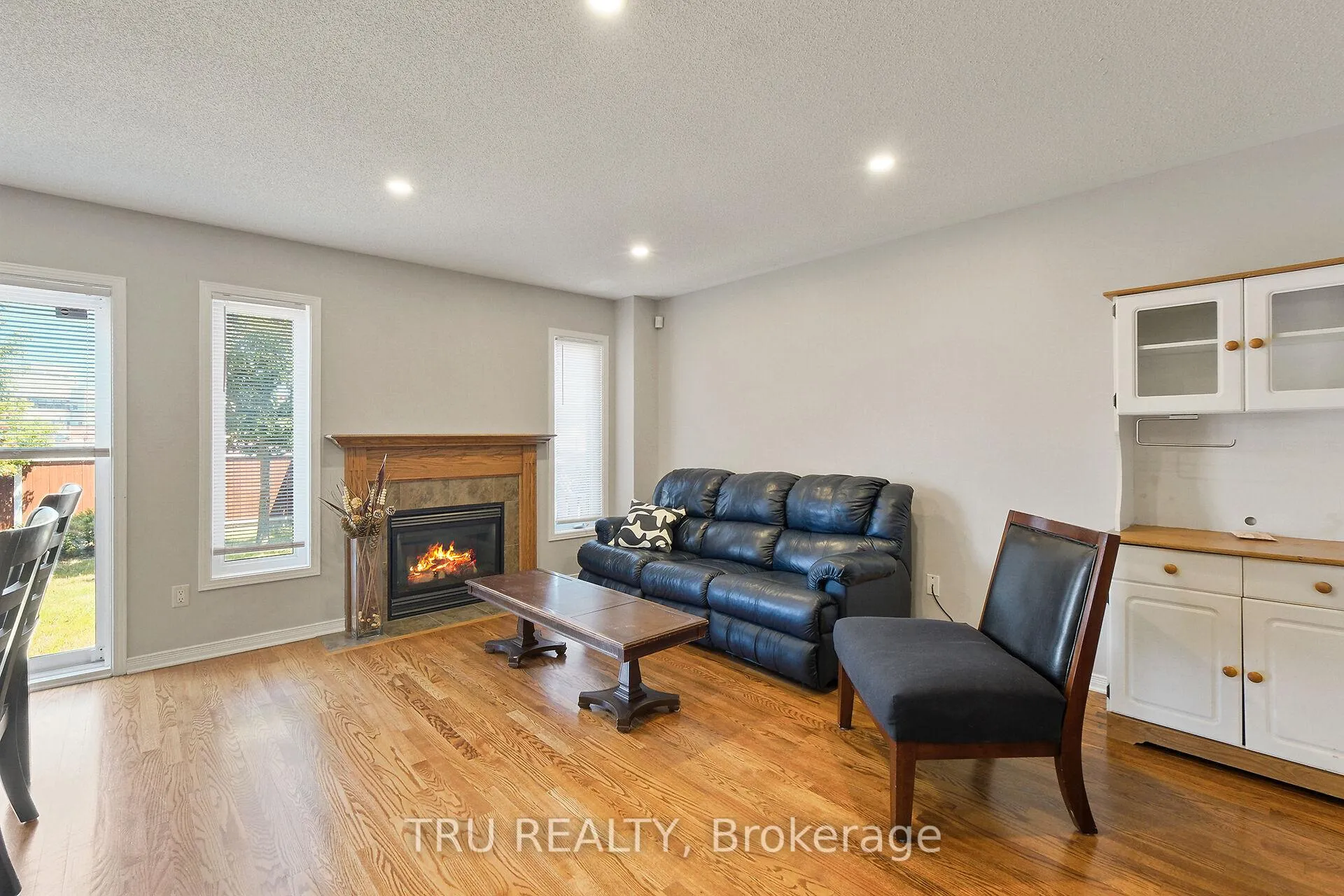 Photo 24 of 297 Freedom Private, Ottawa, Riverview Park — HOMEH