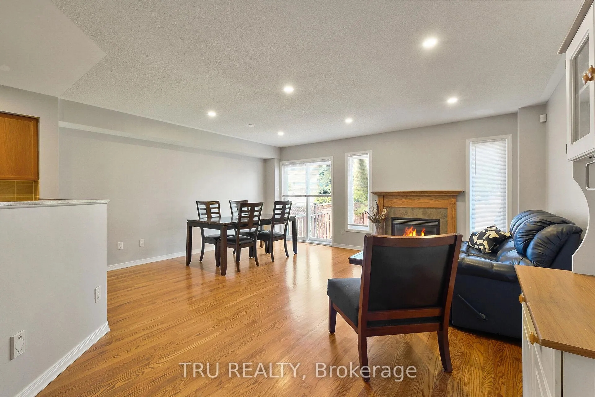Photo 31 of 297 Freedom Private, Ottawa, Riverview Park — HOMEH