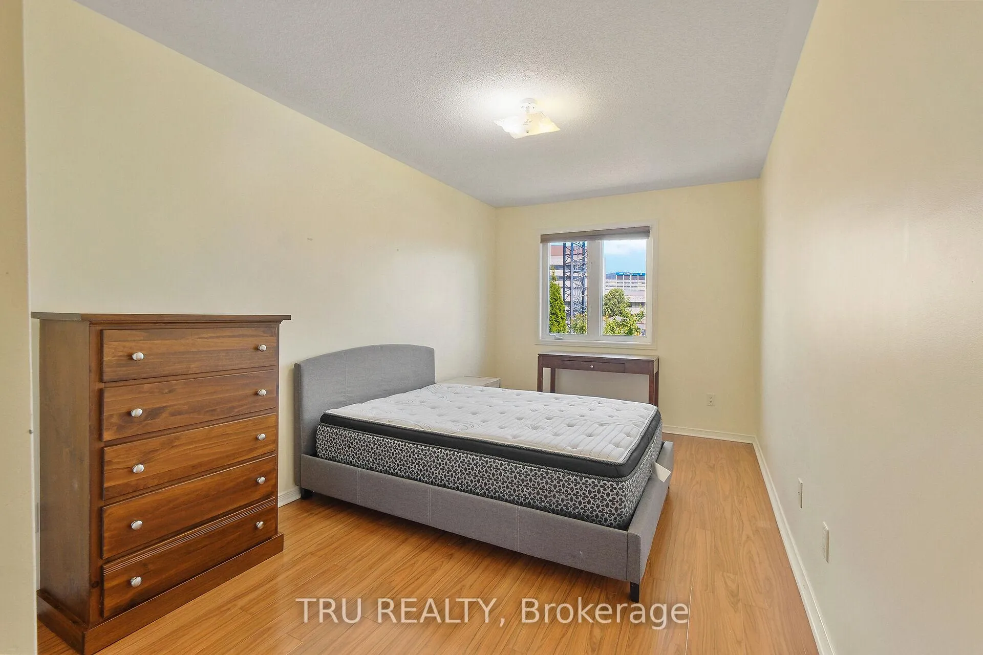 Photo 41 of 297 Freedom Private, Ottawa, Riverview Park — HOMEH