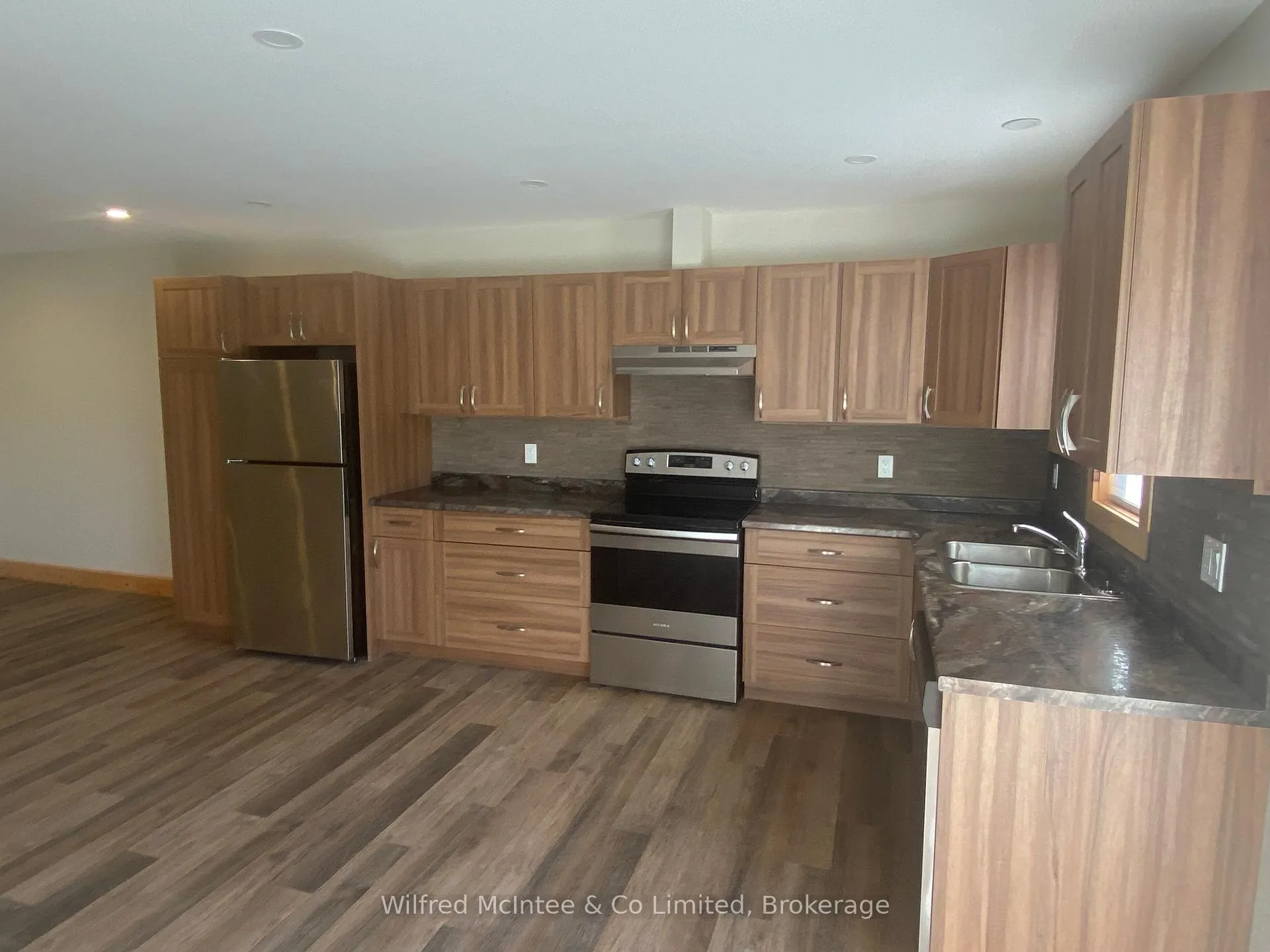 Photo 11 of 134 Regent Street S, Arran-Elderslie — HOMEH