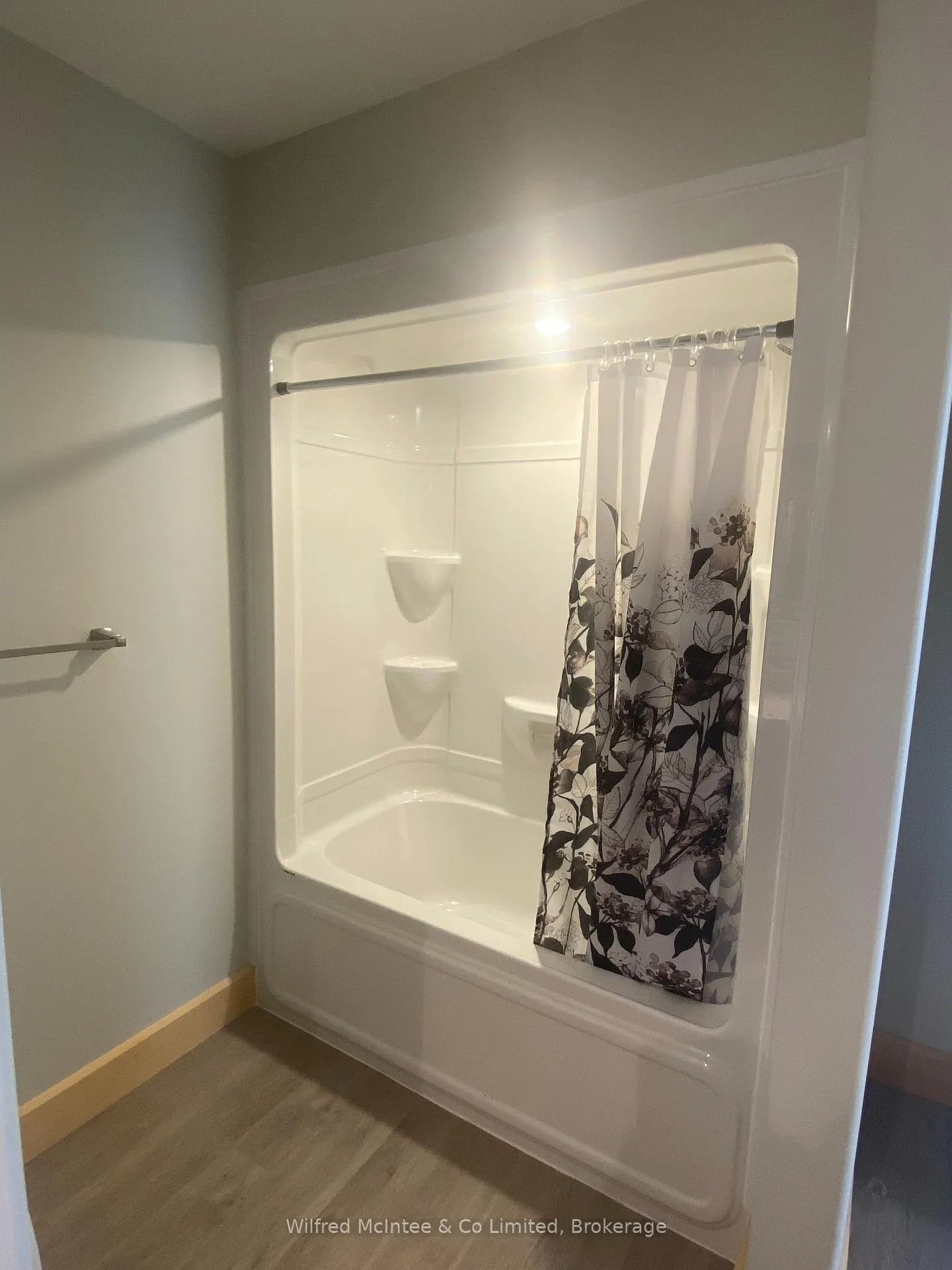 Photo 14 of 134 Regent Street S, Arran-Elderslie — HOMEH
