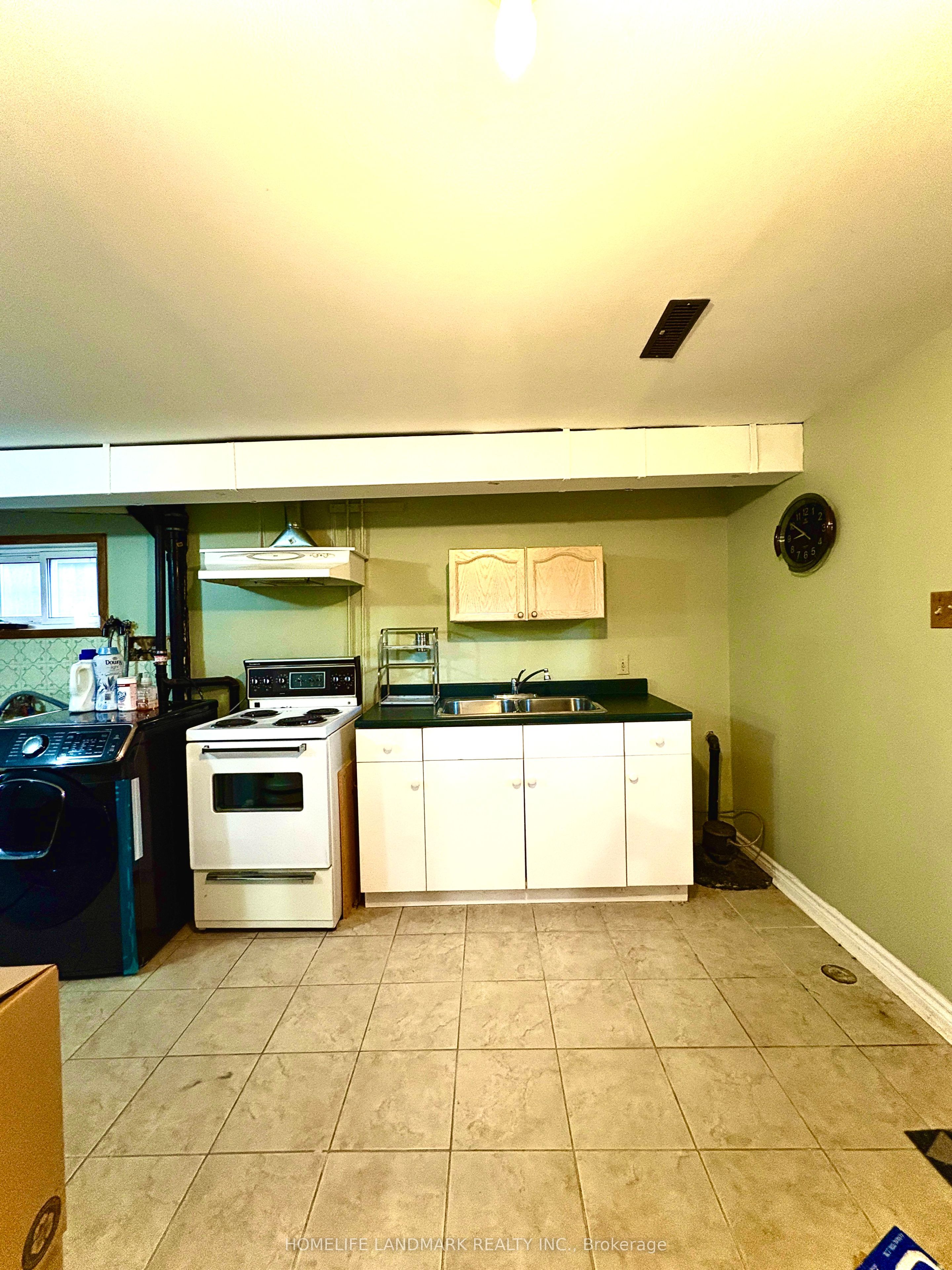 Photo 52 of 129 Glen Shields Avenue, Vaughan, Glen Shields — HOMEH