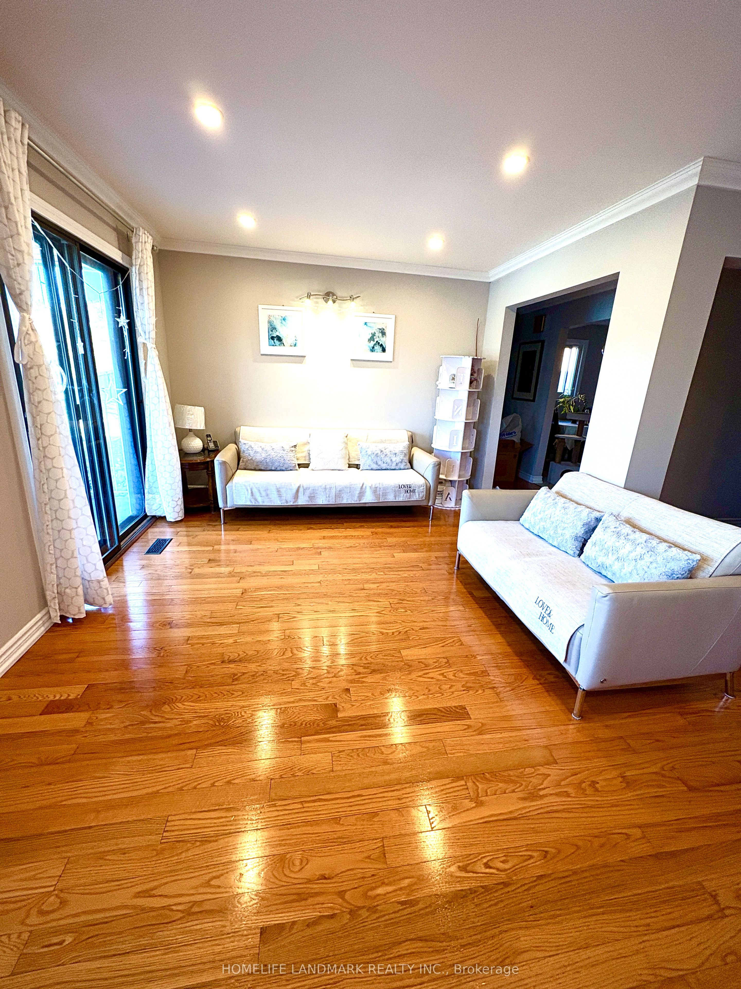 Photo 33 of 129 Glen Shields Avenue, Vaughan, Glen Shields — HOMEH