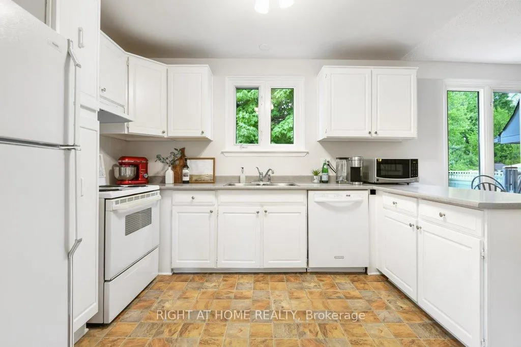 Photo 27 of 13 Northpark Drive, Ottawa, Blackburn Hamlet — HOMEH