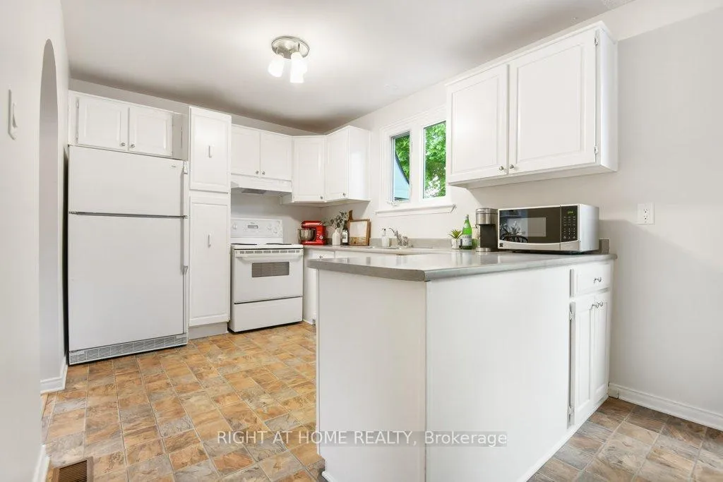 Photo 31 of 13 Northpark Drive, Ottawa, Blackburn Hamlet — HOMEH