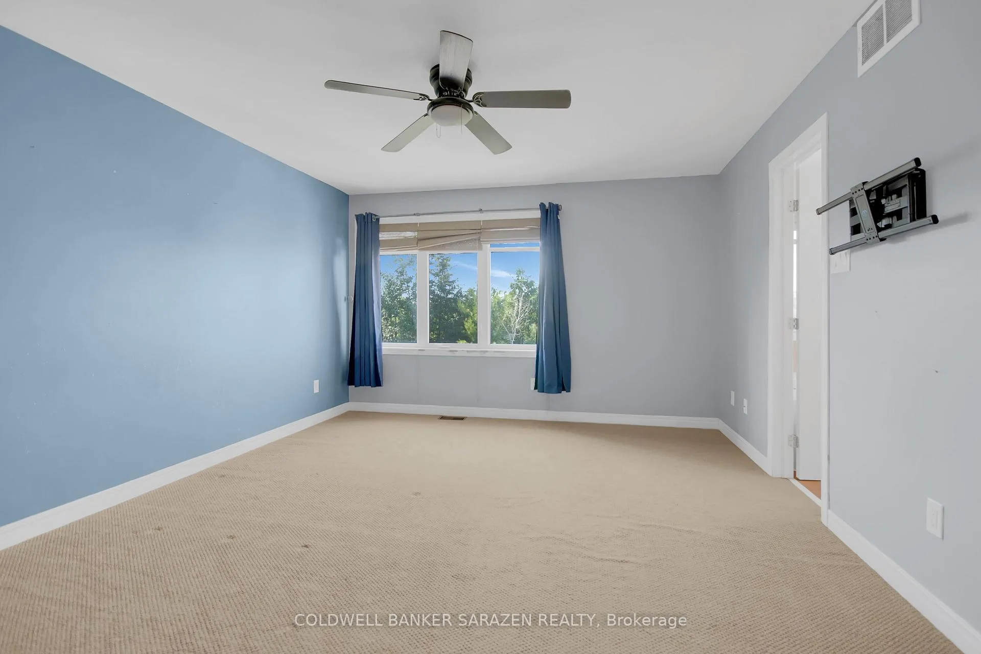 Photo 12 of 286 Parkin Circle, Ottawa, Blossom Park/Kemp Park/Findlay Creek — HOMEH