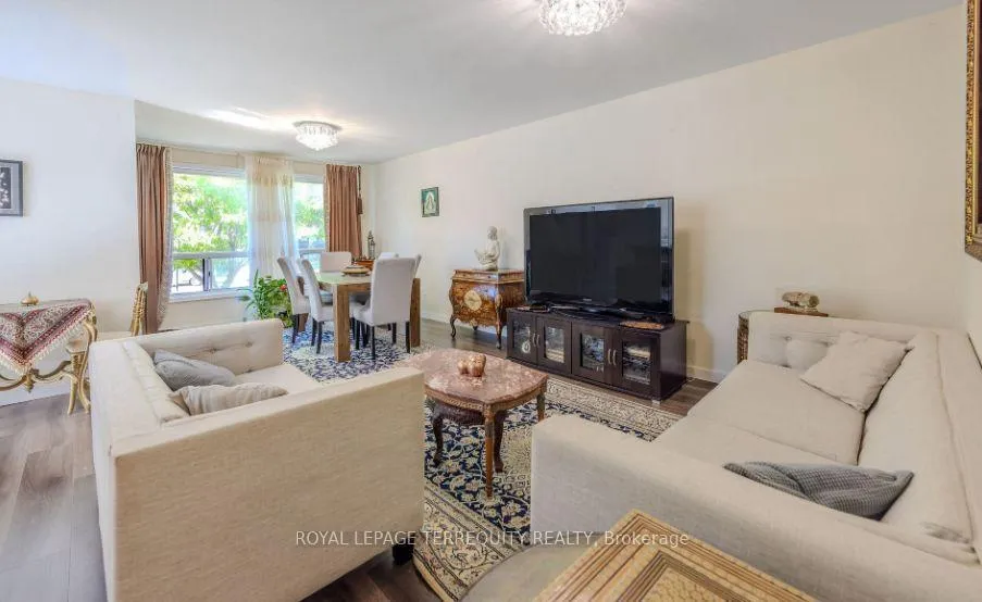 Photo 7 of 25 Bailey Crescent, Aurora, Aurora Highlands — HOMEH