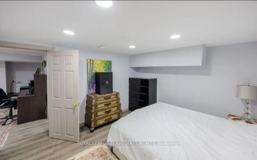 Photo 19 of 25 Bailey Crescent, Aurora, Aurora Highlands — HOMEH