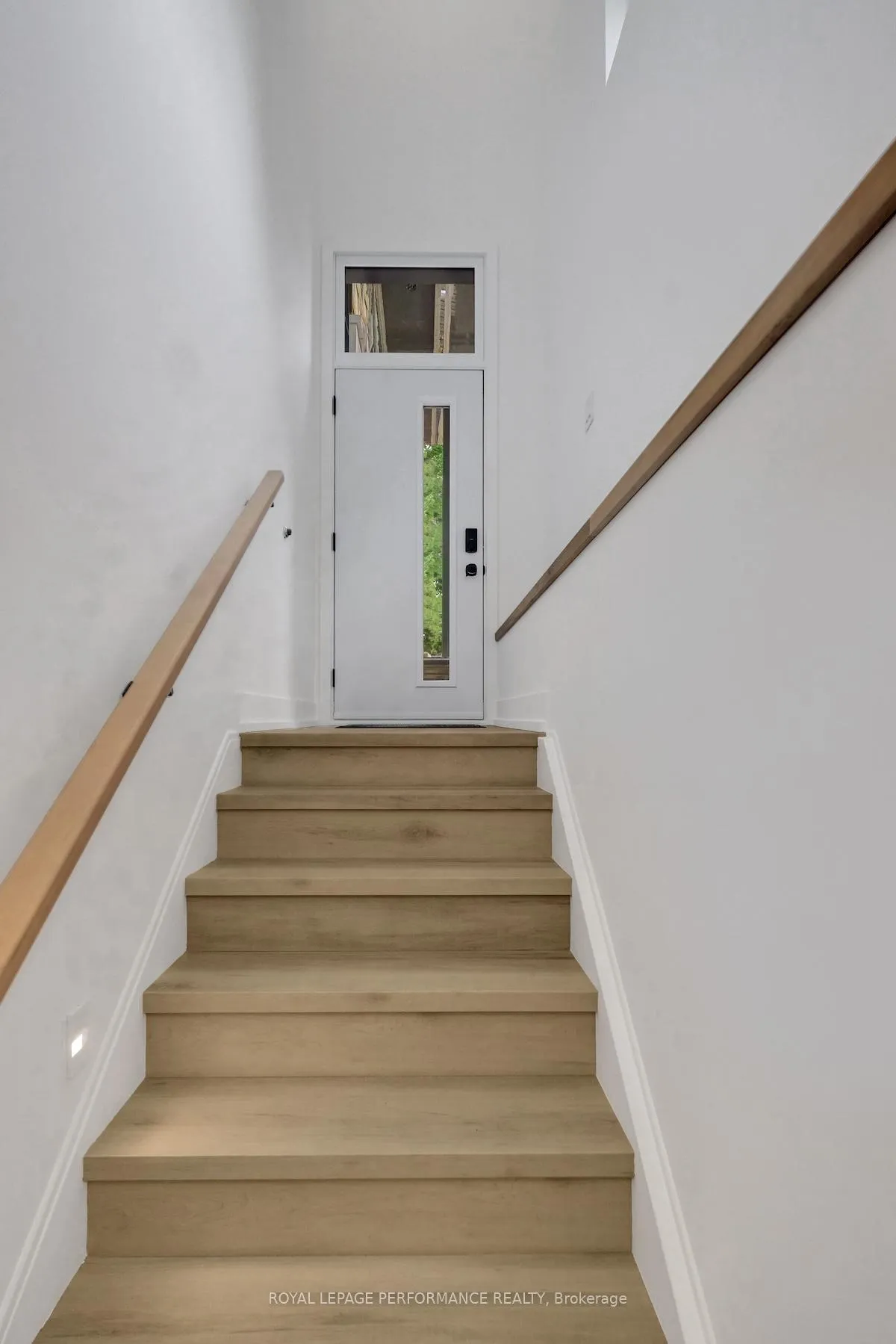 Photo 13 of Unit B, 1386 Gibson Street, Ottawa, Alta Vista — HOMEH