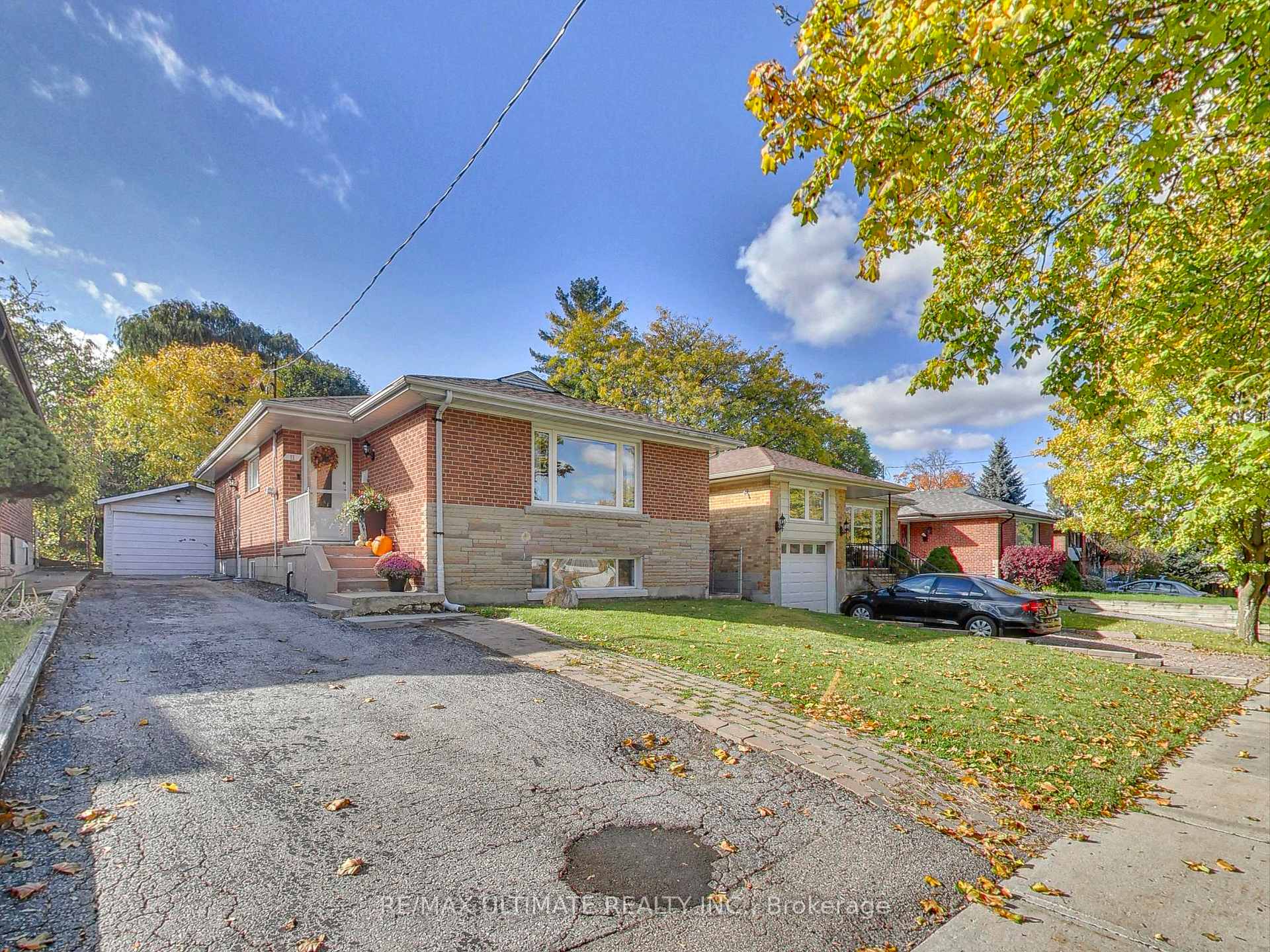 Front of Unit Lower, 11 Westona Street