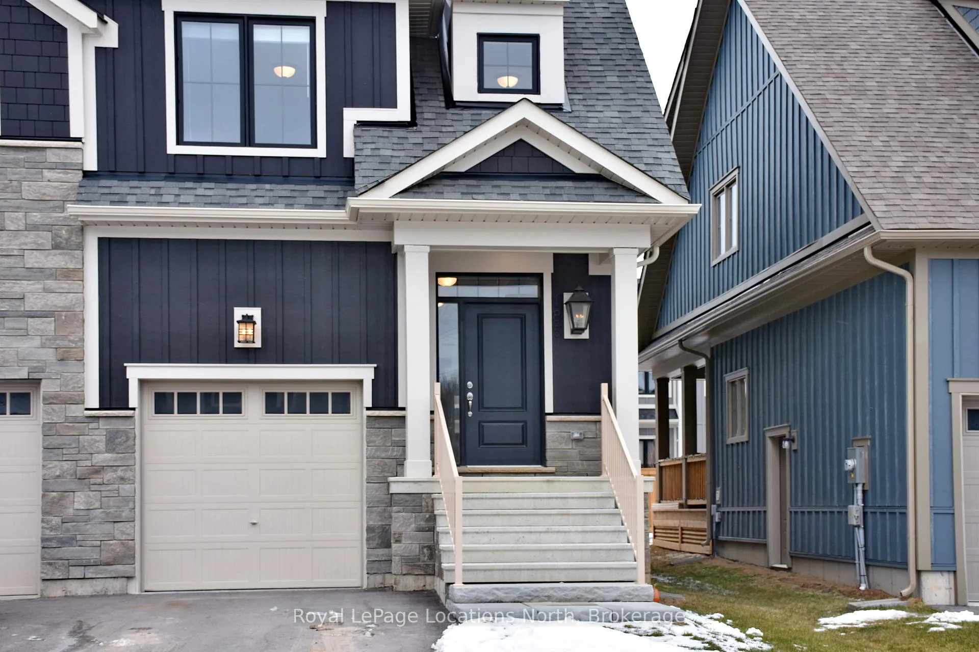 Photo 2 of 185 Yellow Birch Crescent, Blue Mountains — HOMEH