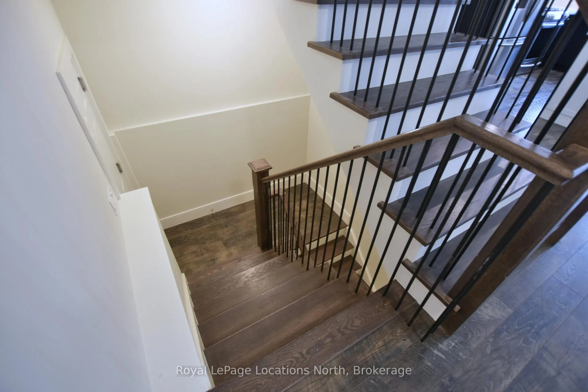 Photo 29 of 185 Yellow Birch Crescent, Blue Mountains — HOMEH