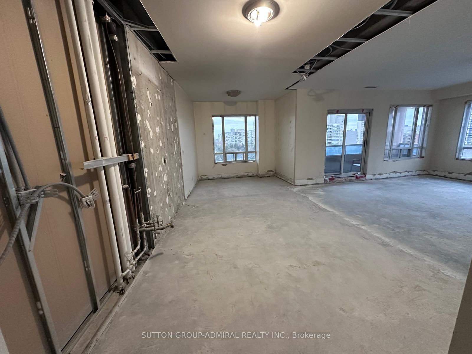 Photo 34 of Unit 702, 1 Cordoba Drive, Vaughan, Lakeview Estates — HOMEH