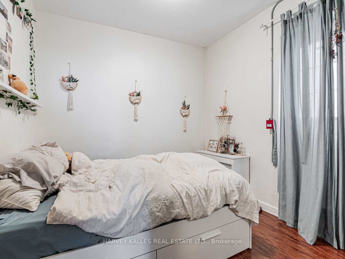 Photo 50 of 1552 Bathurst Street, Toronto, Humewood-Cedarvale — HOMEH