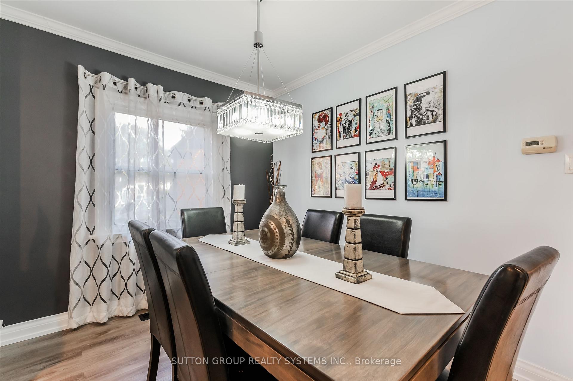 Photo 6 of 1 Elmlea Road, Etobicoke, Humber Heights — HOMEH