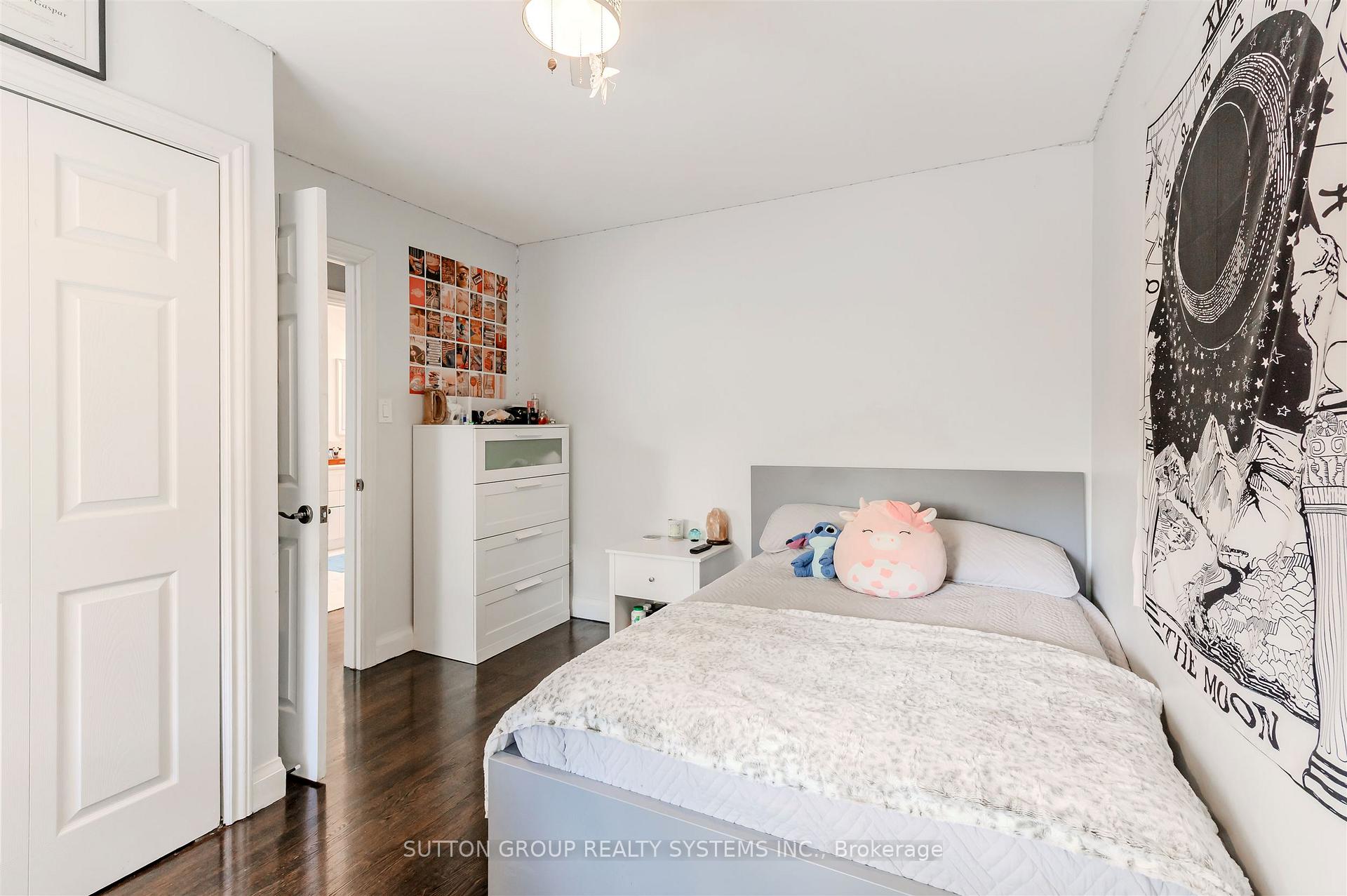 Photo 25 of 1 Elmlea Road, Etobicoke, Humber Heights — HOMEH